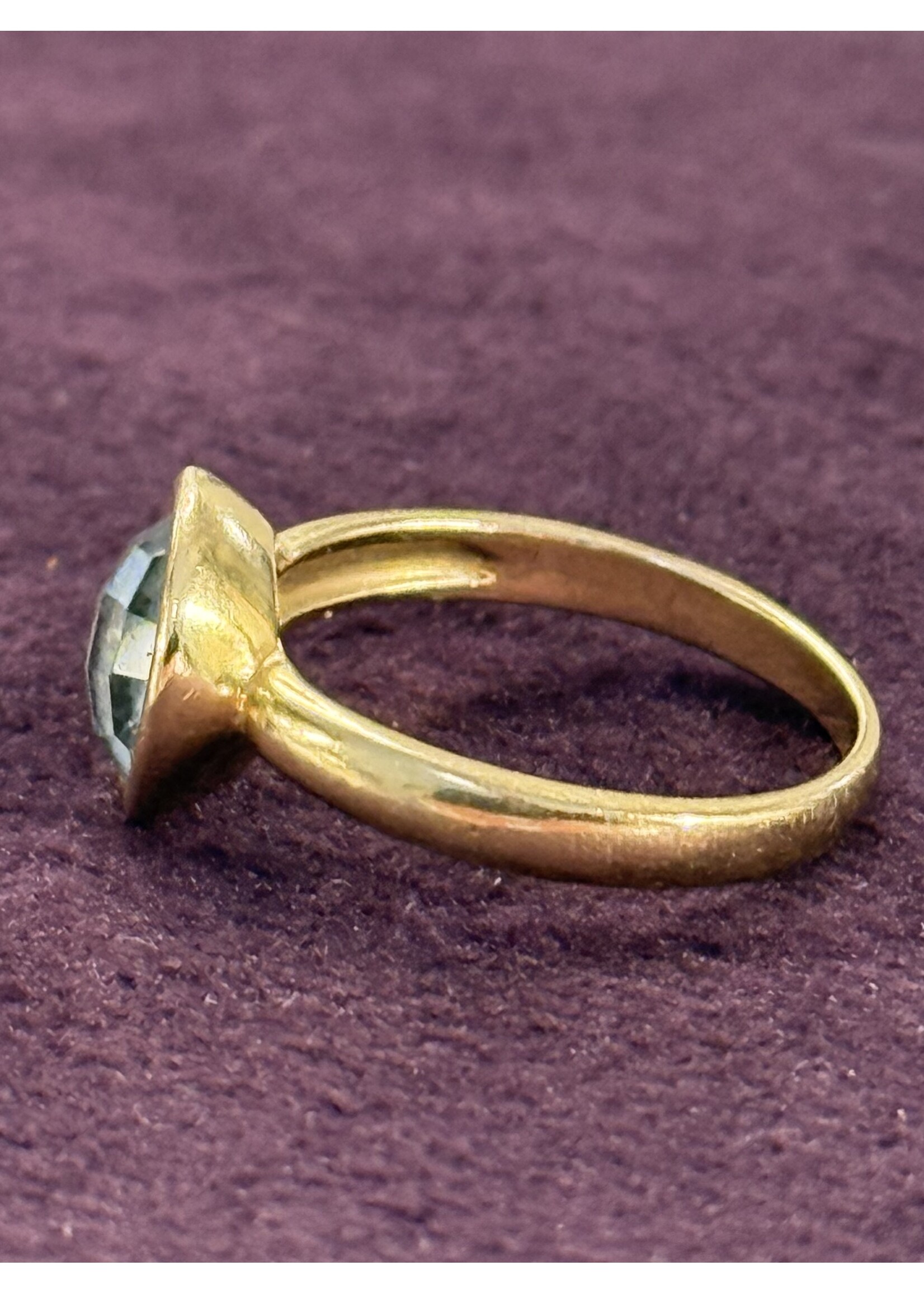 Vintage & Occasion Geelgouden ring met blauwe topaas - maat 17,5
