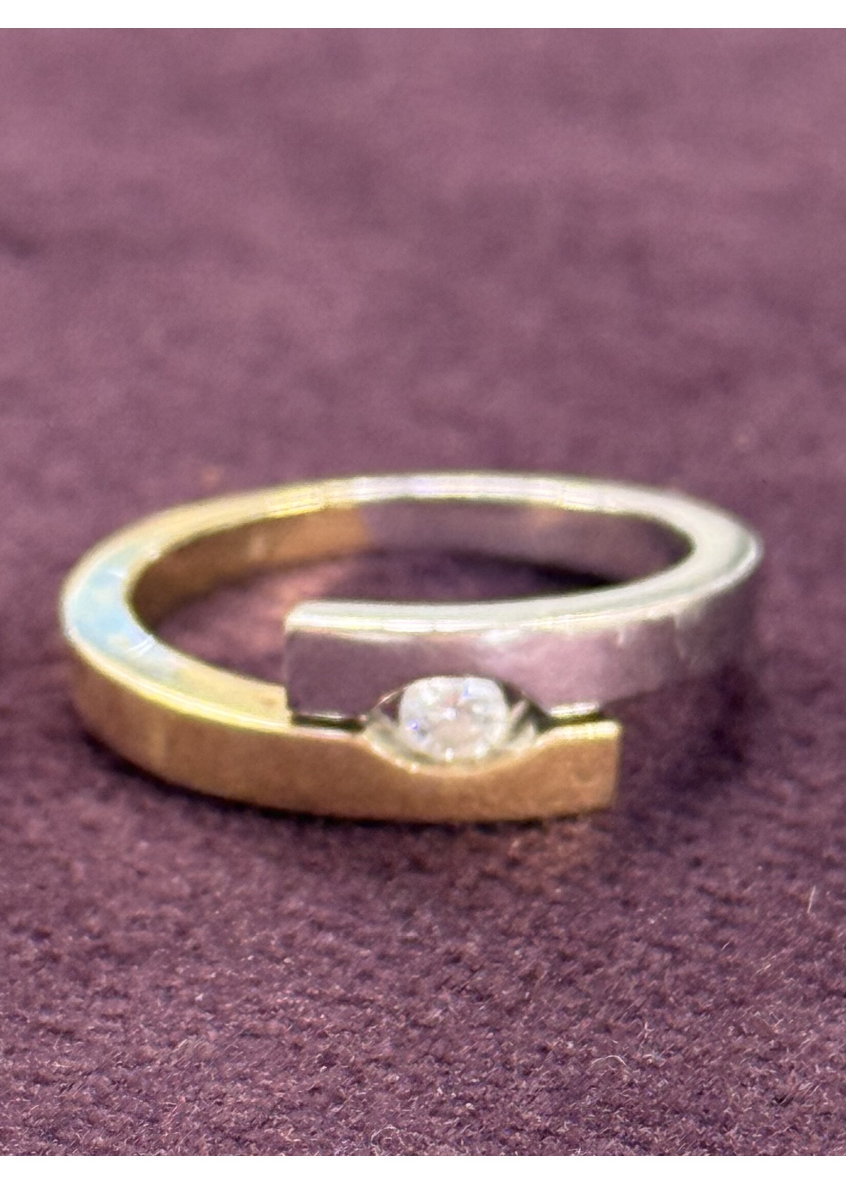 Vintage & Occasion Bicolor 14k ring met briljant 0.10ct  - maat 17