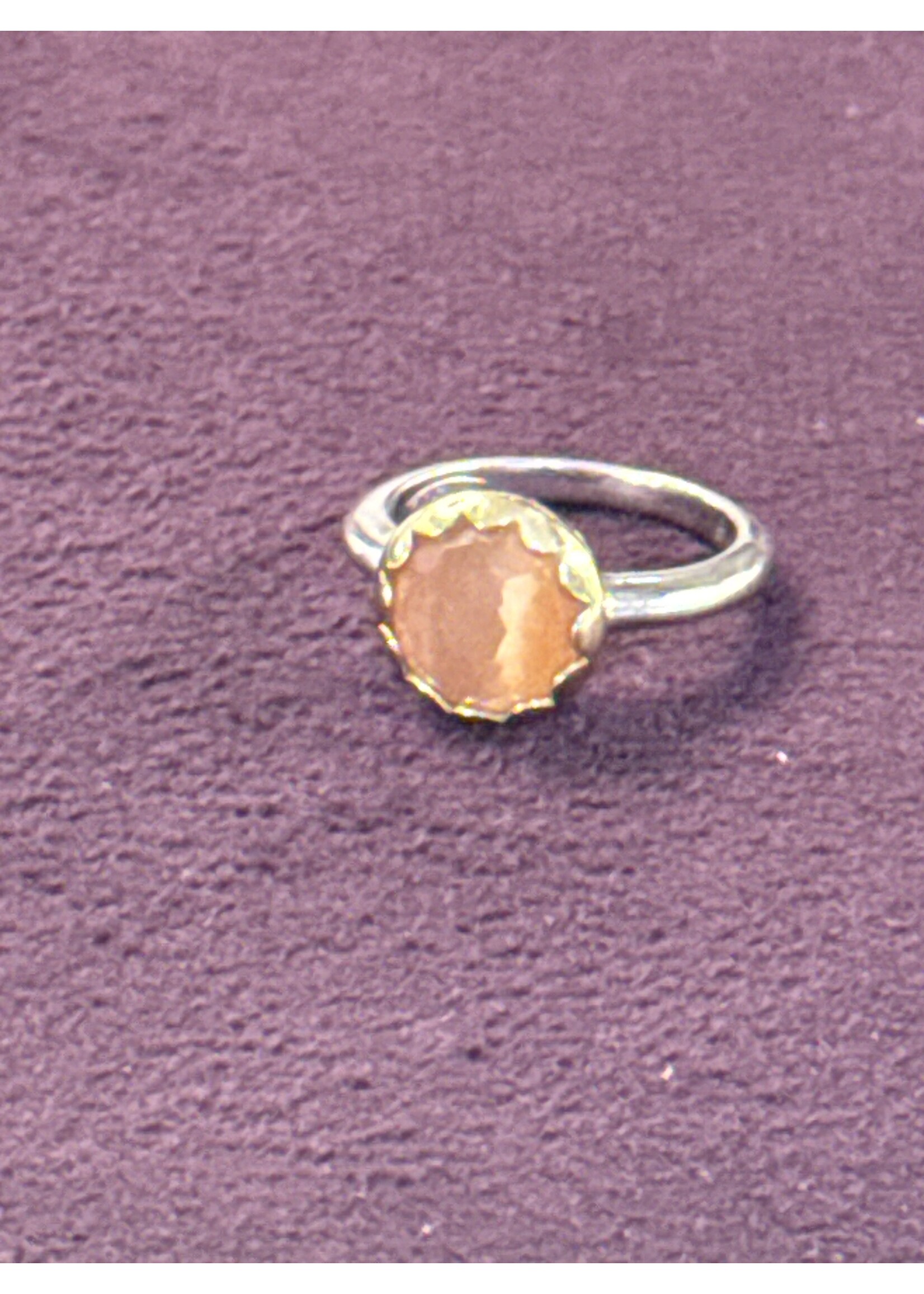 Vintage & Occasion Zilveren 2 kleurige ring met mooie oranje kattenoog