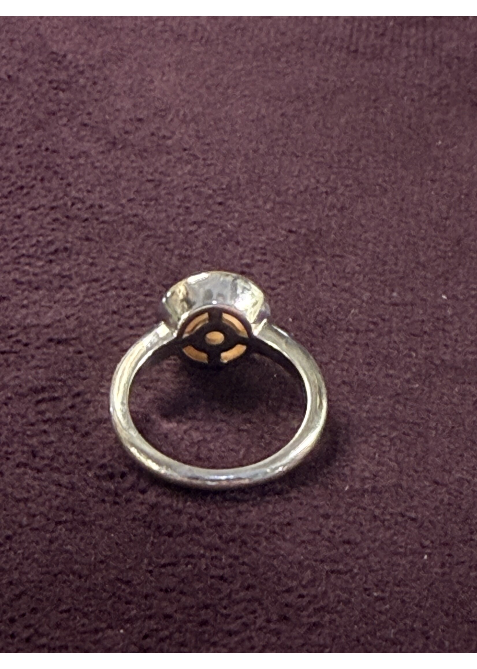 Vintage & Occasion Zilveren 2 kleurige ring met mooie oranje kattenoog