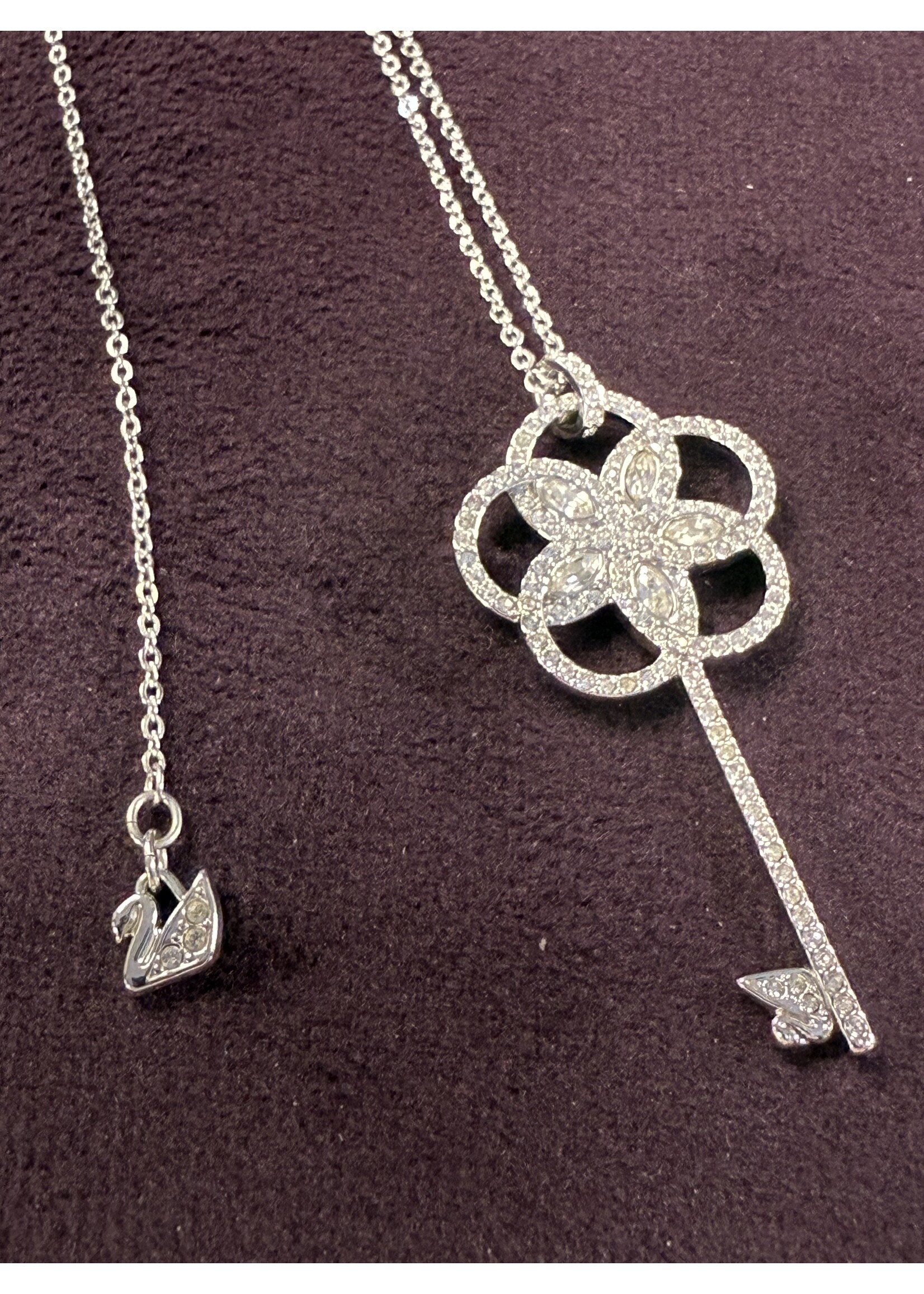 Vintage & Occasion Swarovski lange ketting met sleutel hanger