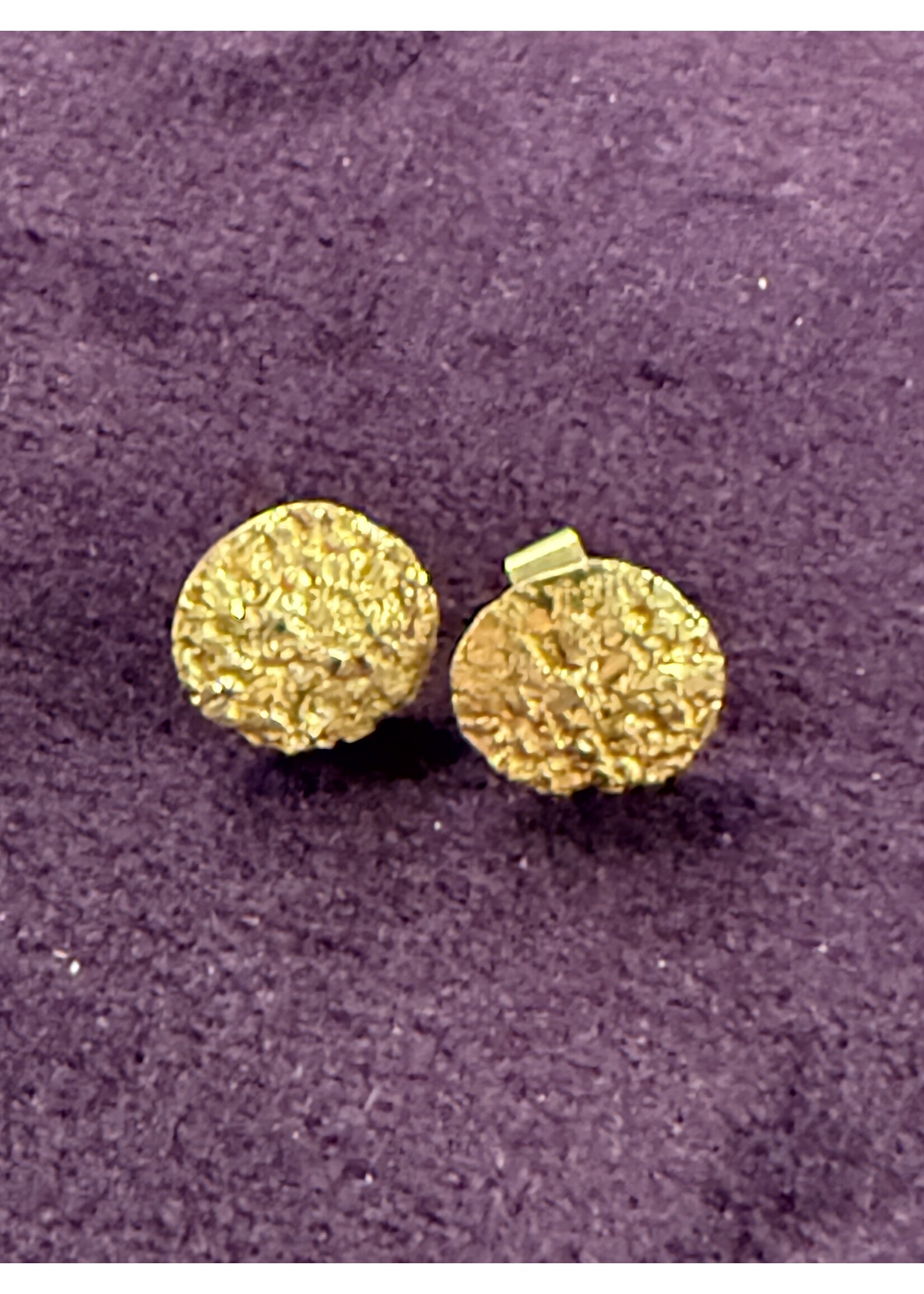 Vintage & Occasion Occasion ruwe ronde gouden oorknoppen