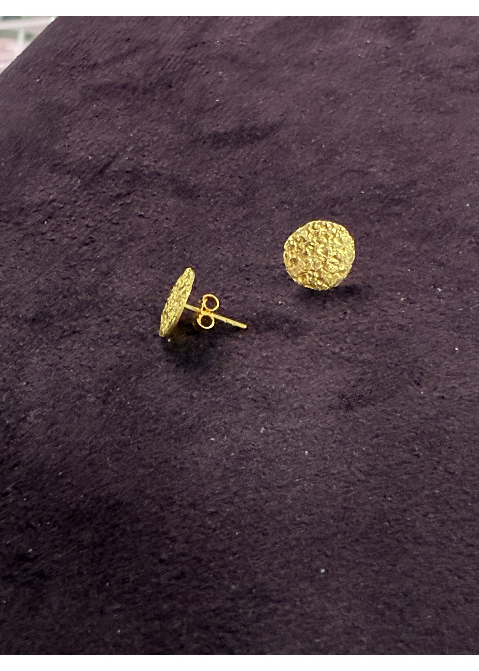 Vintage & Occasion Occasion ruwe ronde gouden oorknoppen