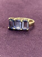 Vintage & Occasion Occasion ring met 3 paarse stenen