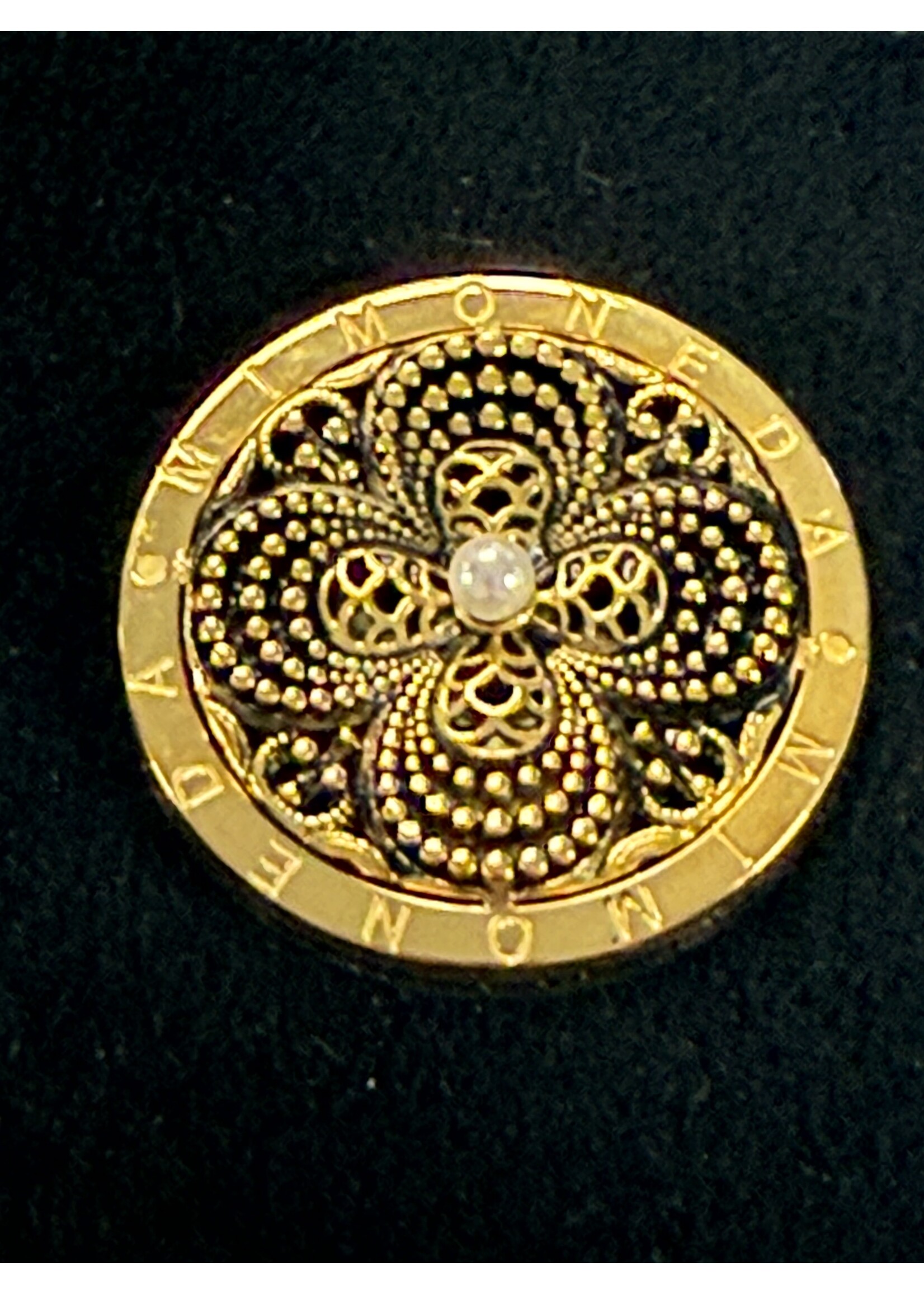 Mi moneda Mi Moneda munt M Flower goud/zwart/parel