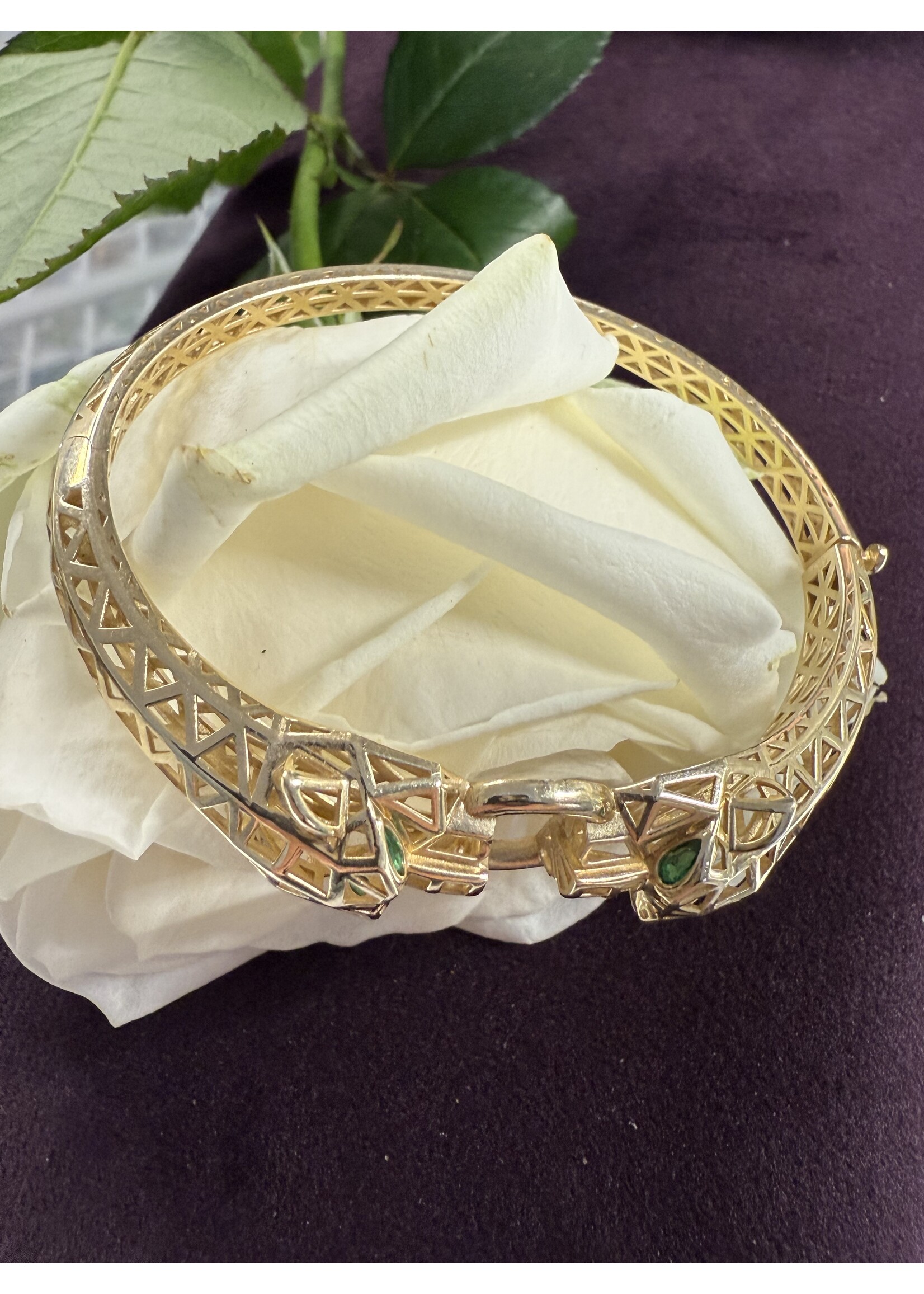 Vintage & Occasion Geelgouden 14k  armband panters 3d met groene edelsteen ogen
