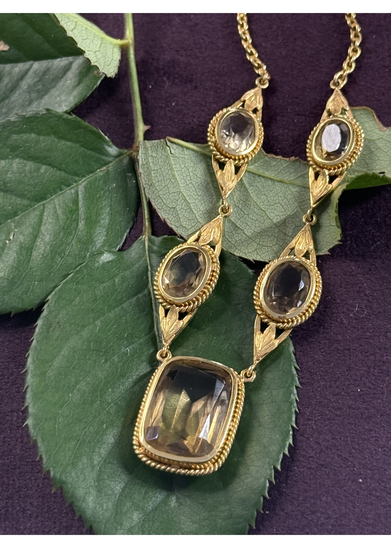 Vintage & Occasion Geelgouden vintage collier met citrien - lengte 45 cm