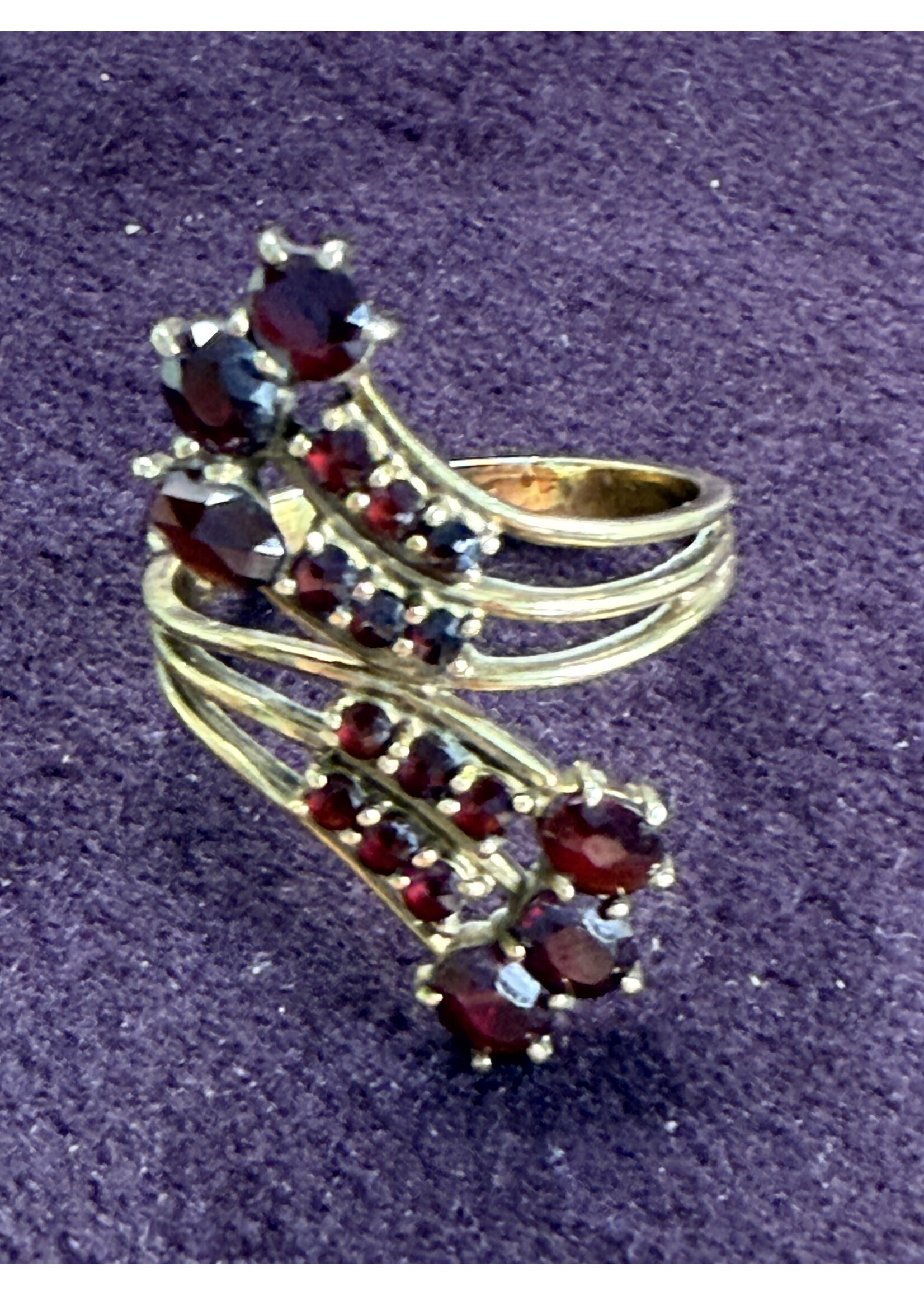 Vintage & Occasion Geelgouden ring met granaat - maat  18