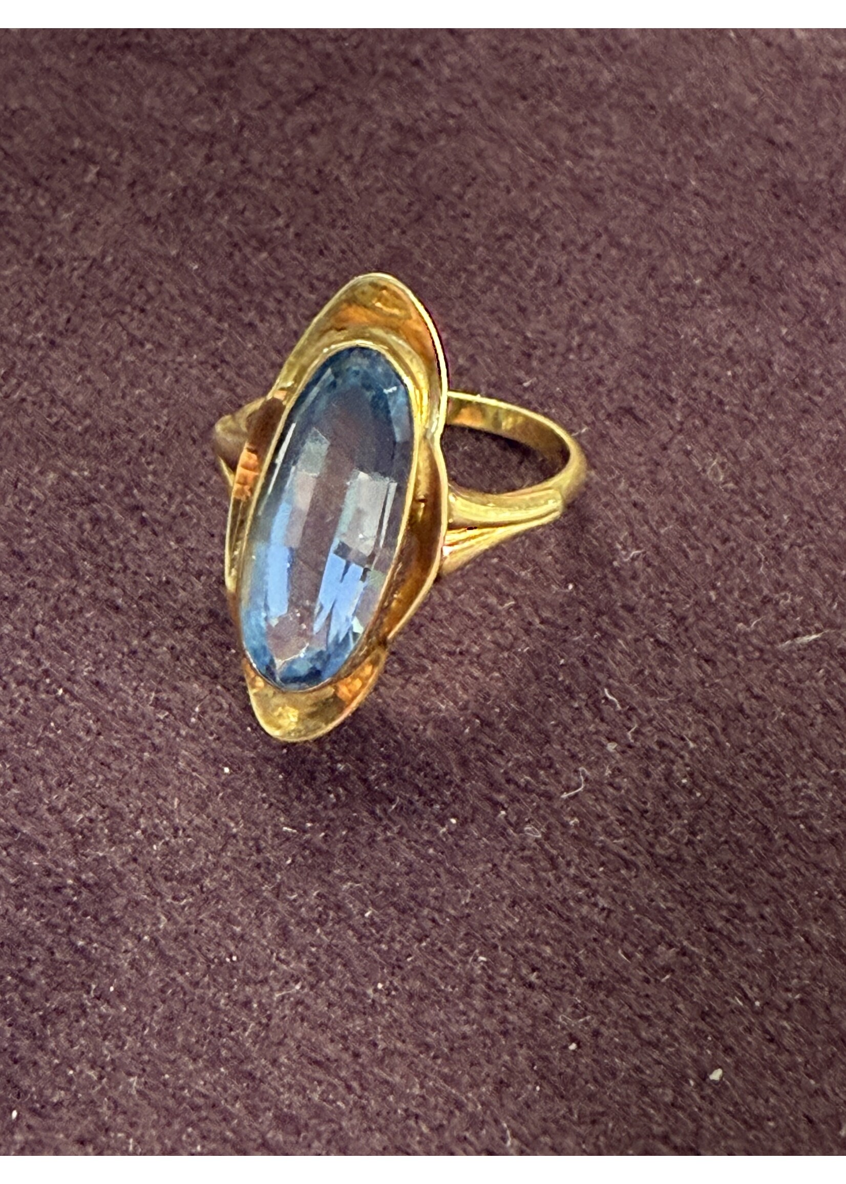 Vintage & Occasion Geelgouden ring 14k met blauwe edelsteen - maat 16.5