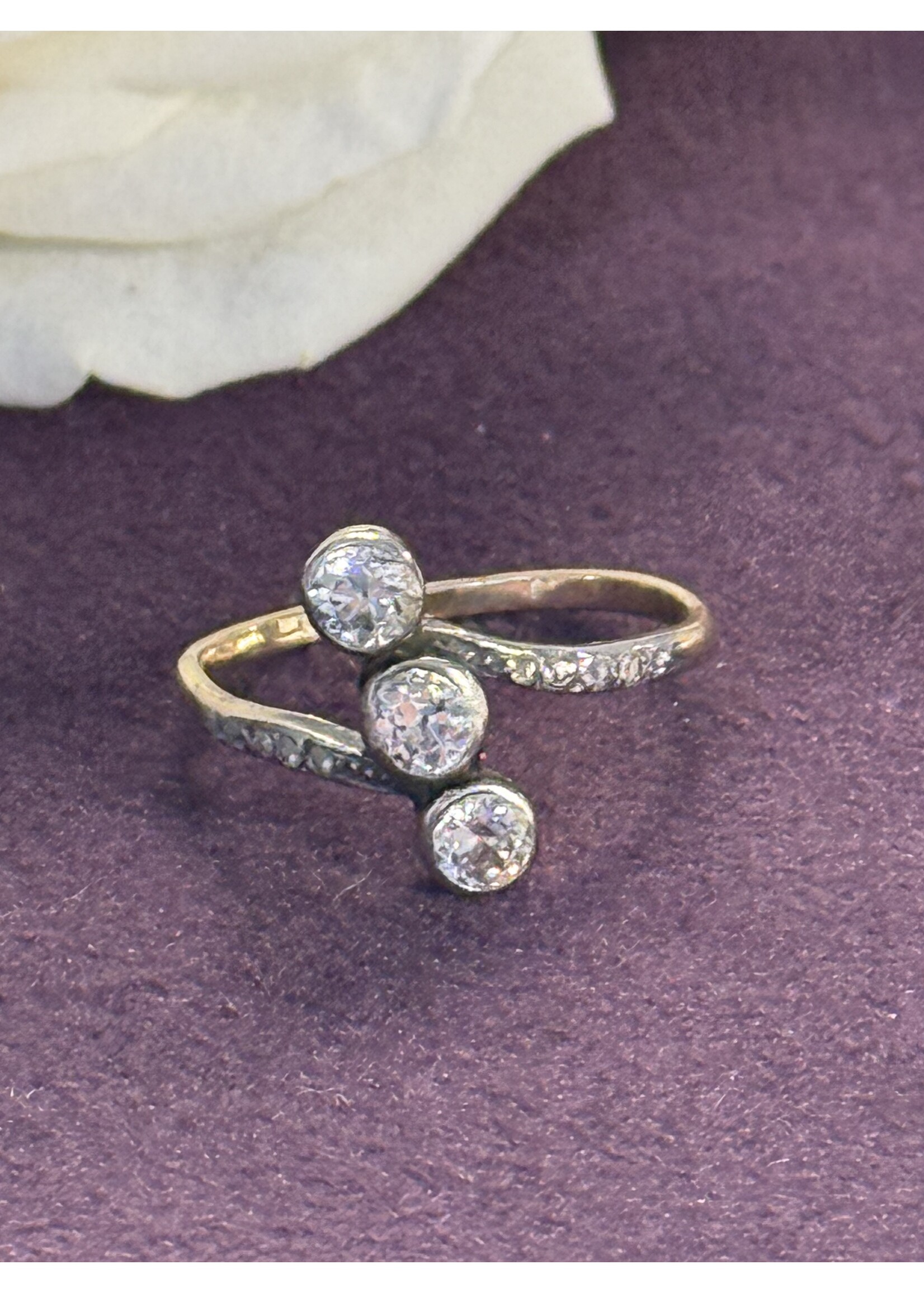 Vintage & Occasion Geelgouden ring met briljant - maat 17,5