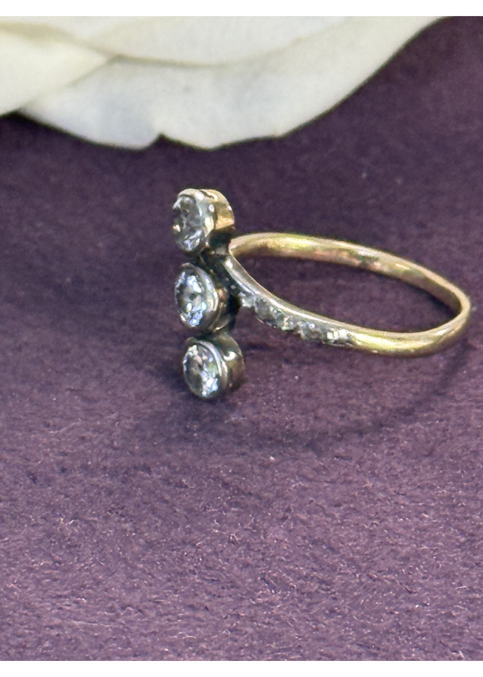 Vintage & Occasion Geelgouden ring met briljant - maat 17,5