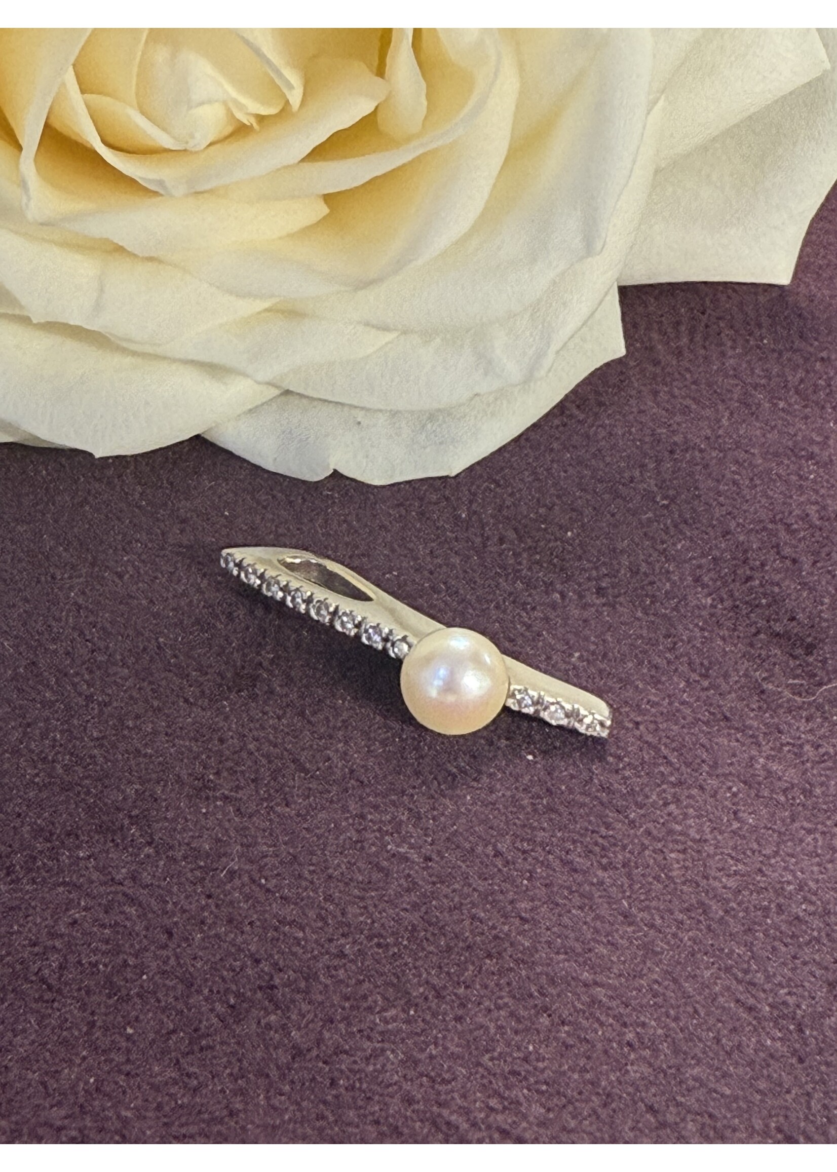 Vintage & Occasion occasion 14k witgouden hanger met parel en briljant