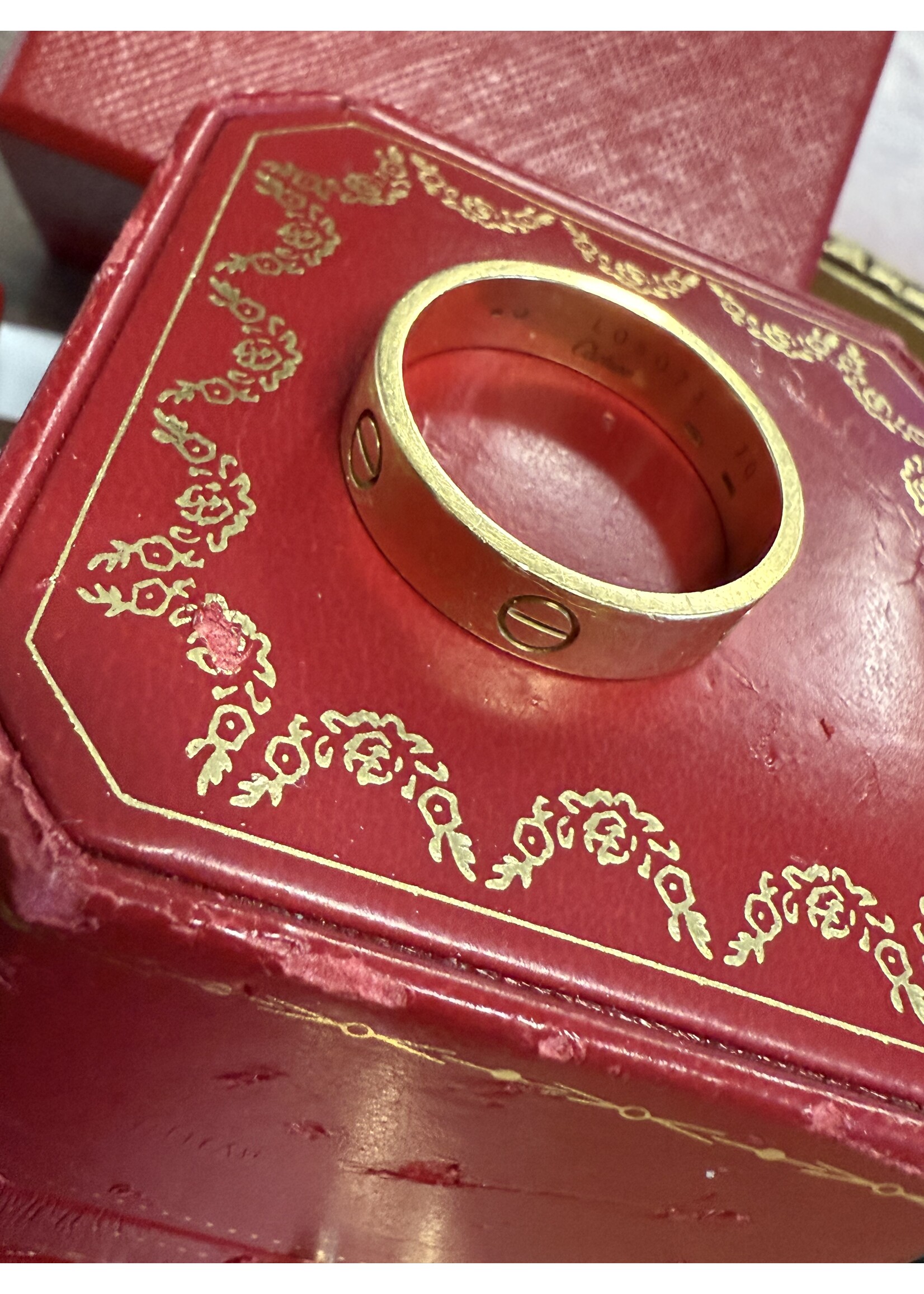 Vintage & Occasion Geelgouden Cartier ring love model - maat 70 /22