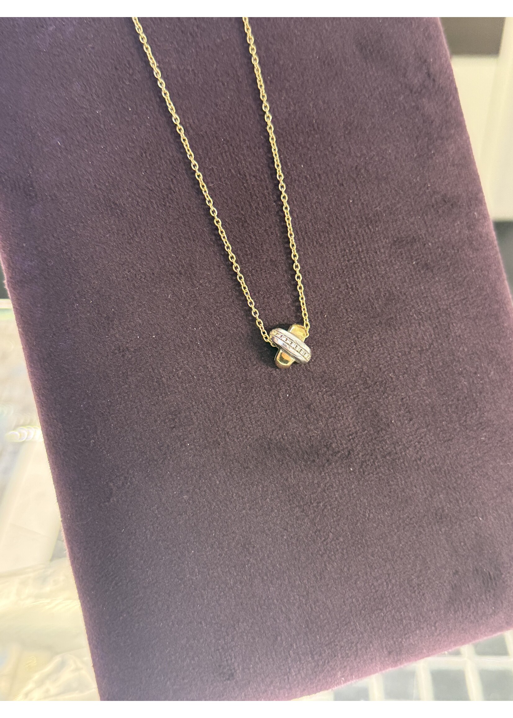 Vintage & Occasion Tirisi ketting met kruis