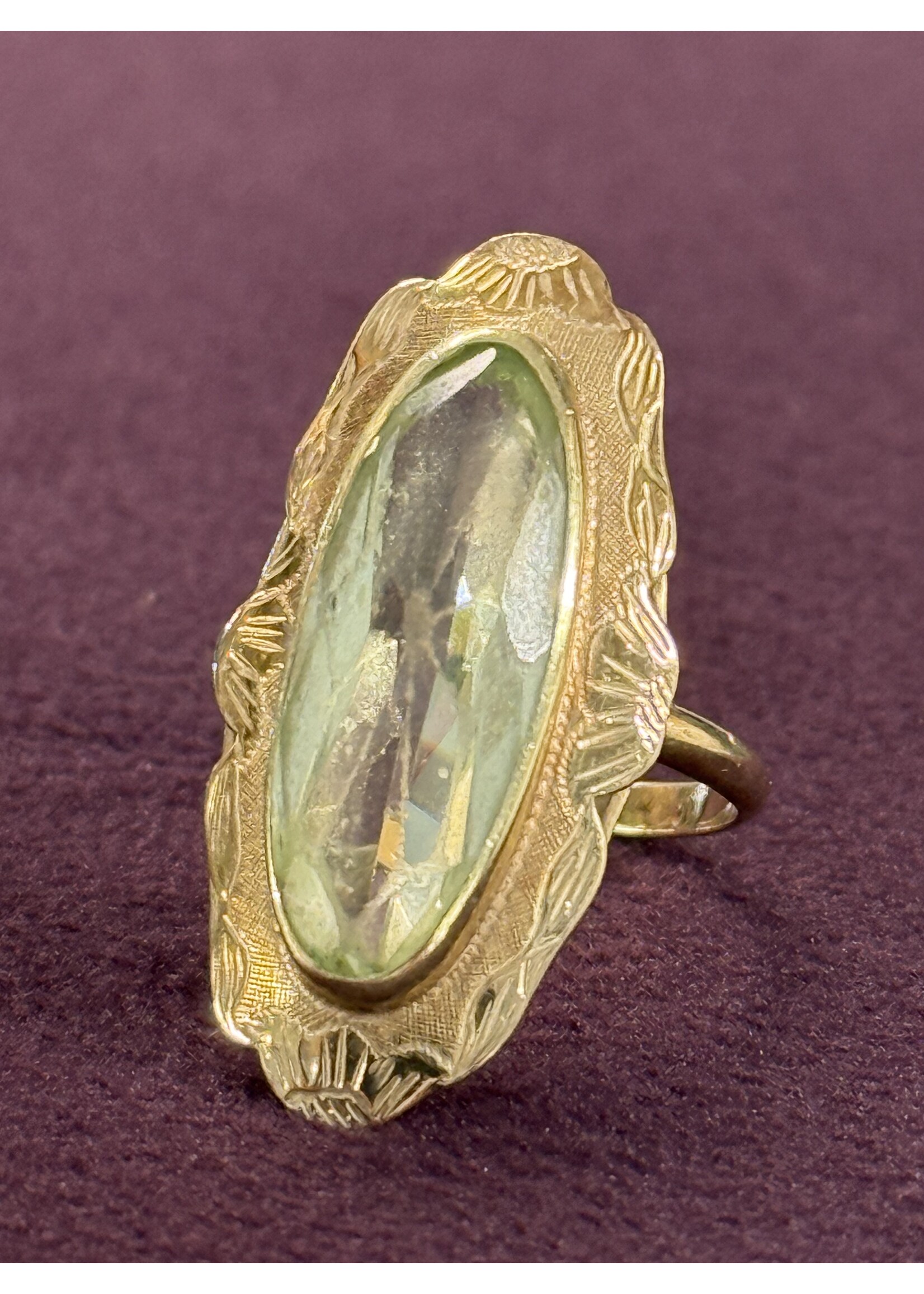 Vintage & Occasion Geelgouden ring met groene edelsteen - maat 16.5