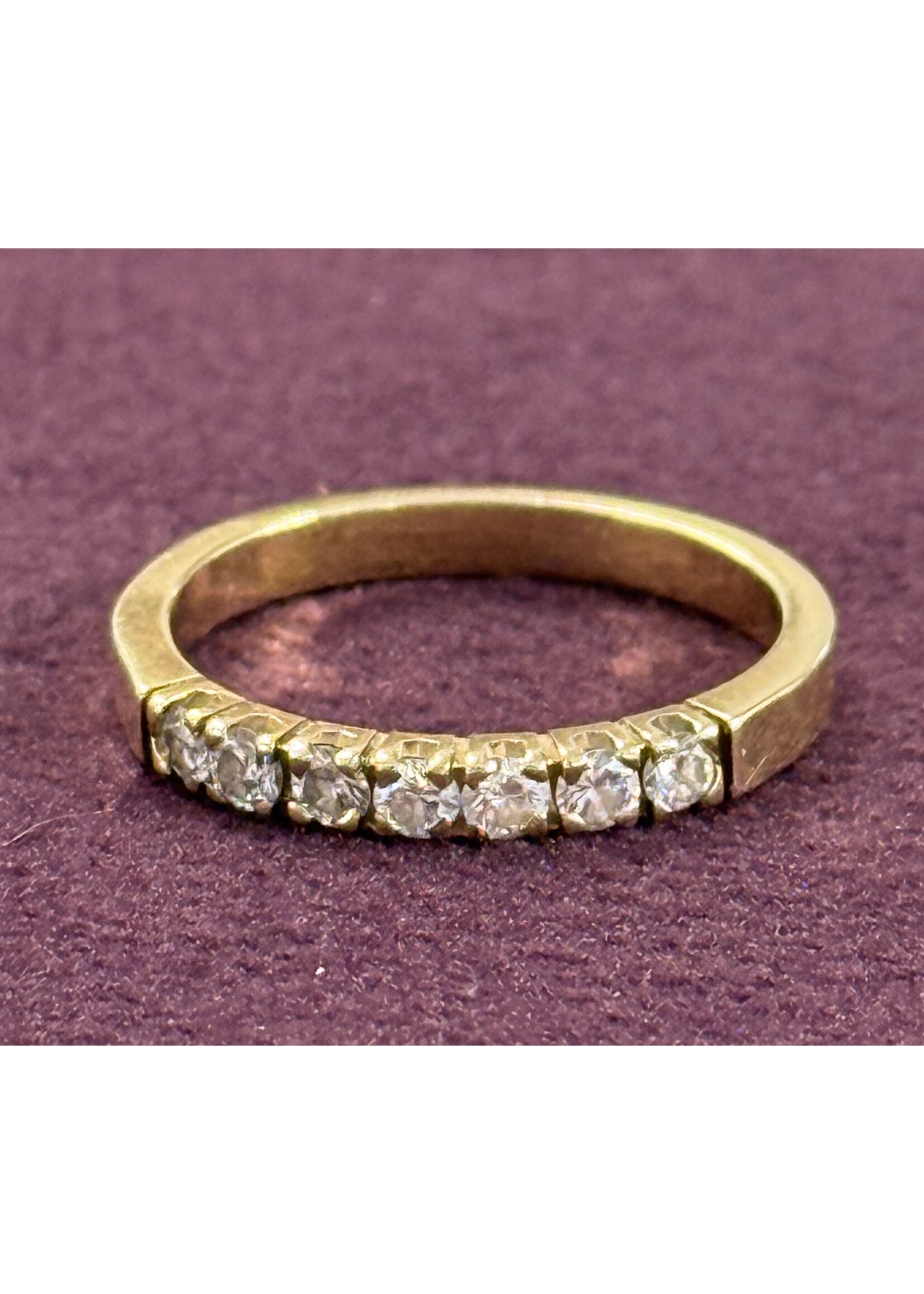 Vintage & Occasion Geelgouden rijring met briljant - maat 17.5