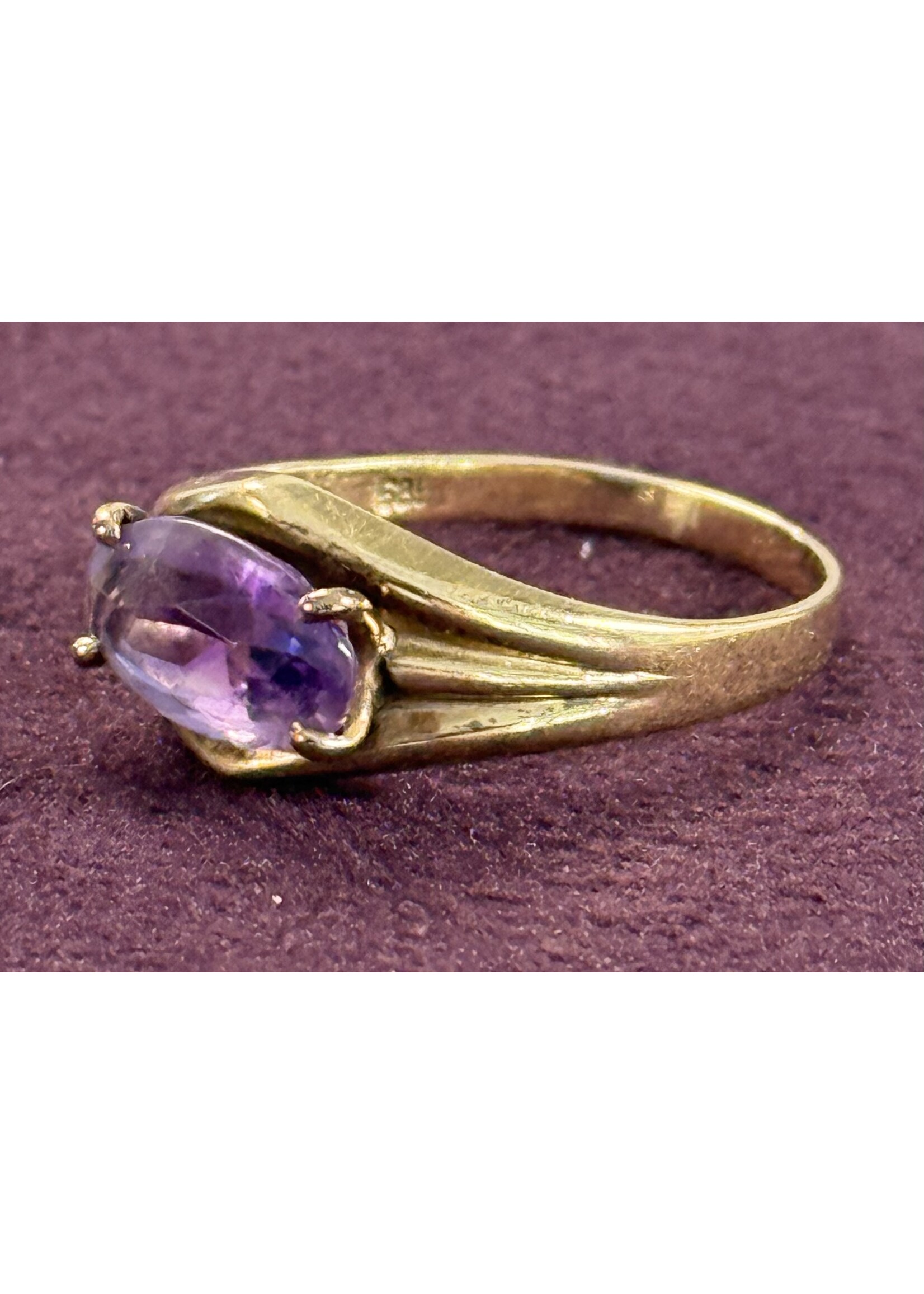 Vintage & Occasion Geelgouden ring met amethist - maat 19.5