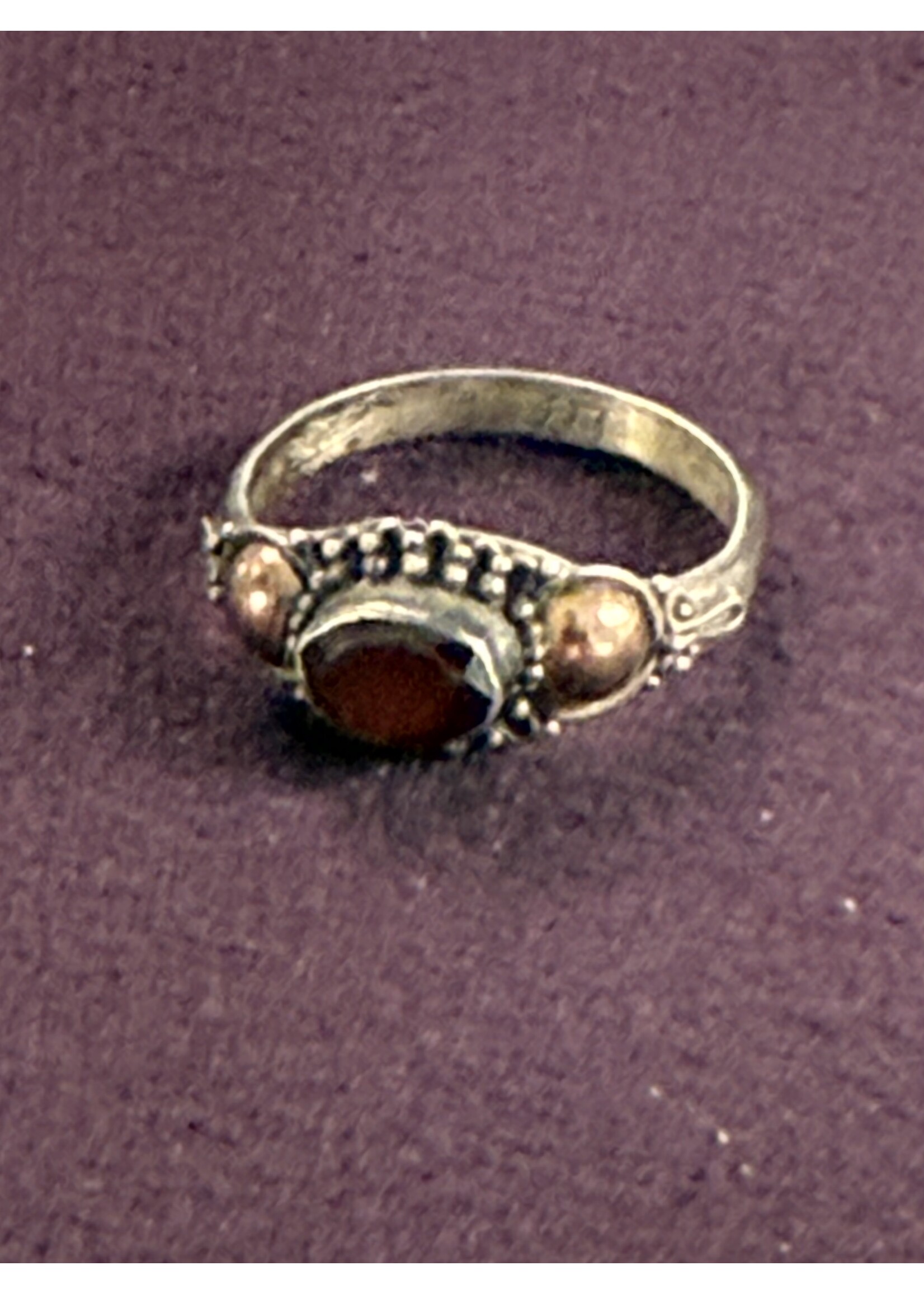 Vintage & Occasion Zilveren  met goud  ring met granaat  - maat 17.25