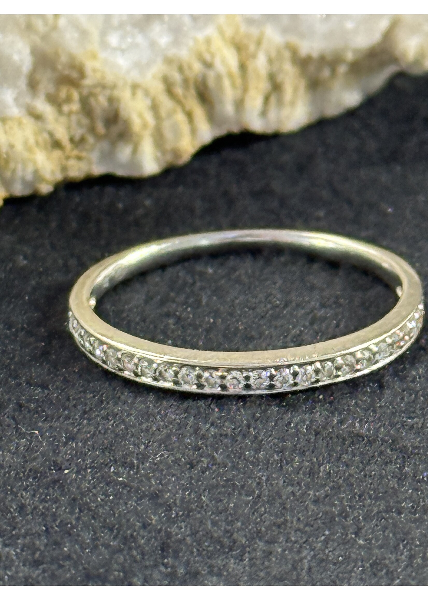 Vintage & Occasion Witgouden aanschuif ring met briljant - maat 17.5