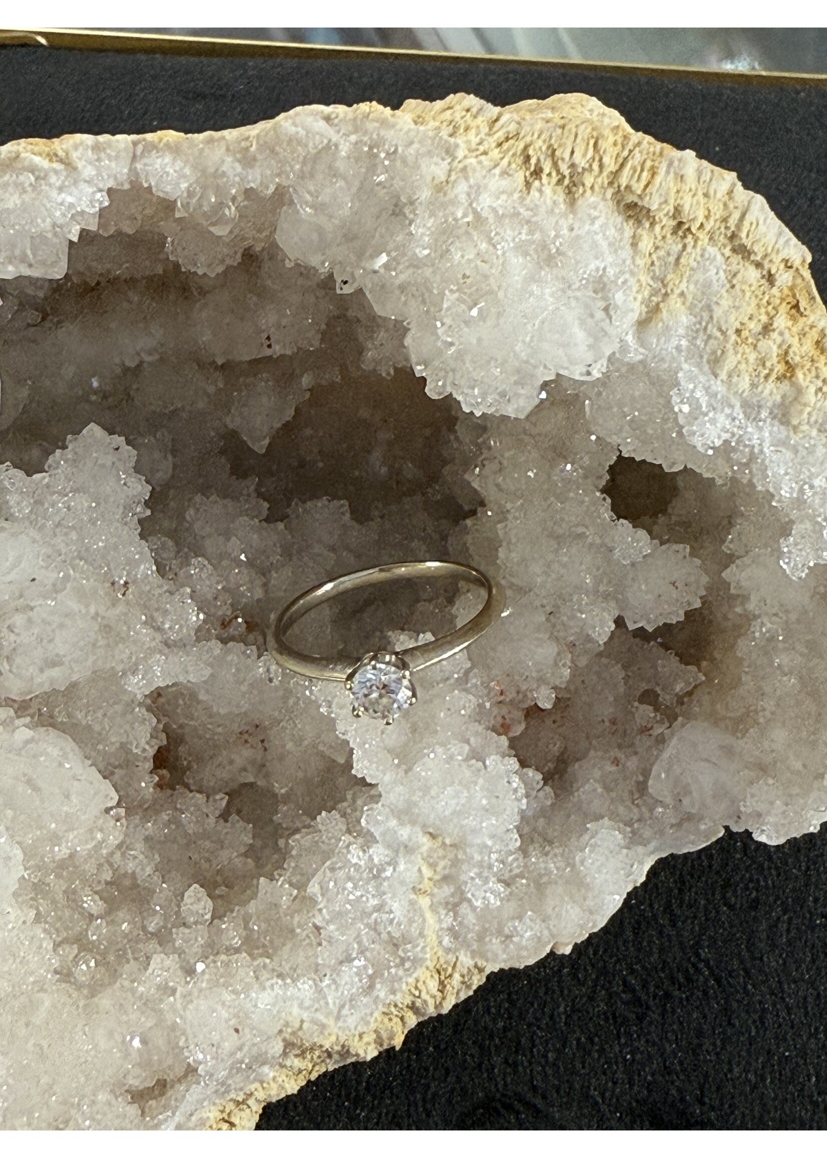 Vintage & Occasion Diamond point witgouden solitair ring  0.40 ct - maat 17