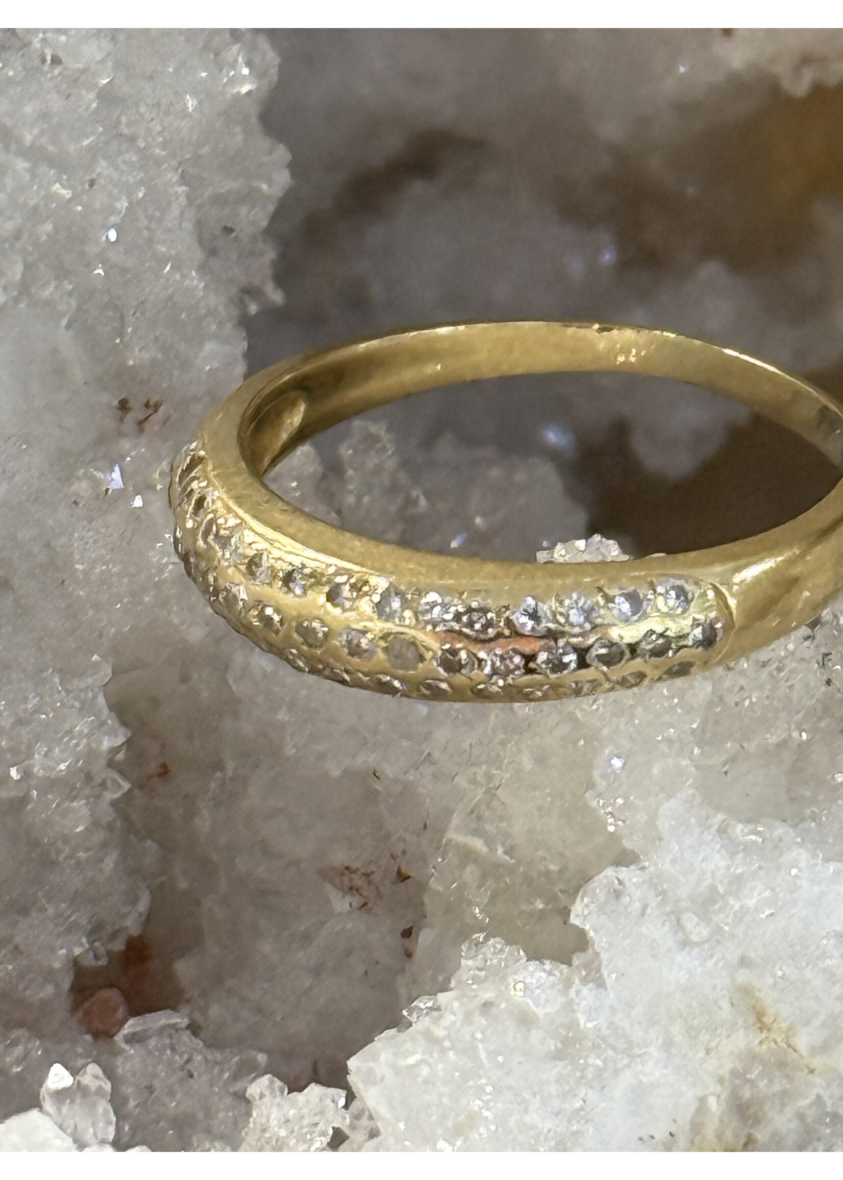 Vintage & Occasion Geelgouden 18k ring ingelegd met briljant - maat 17