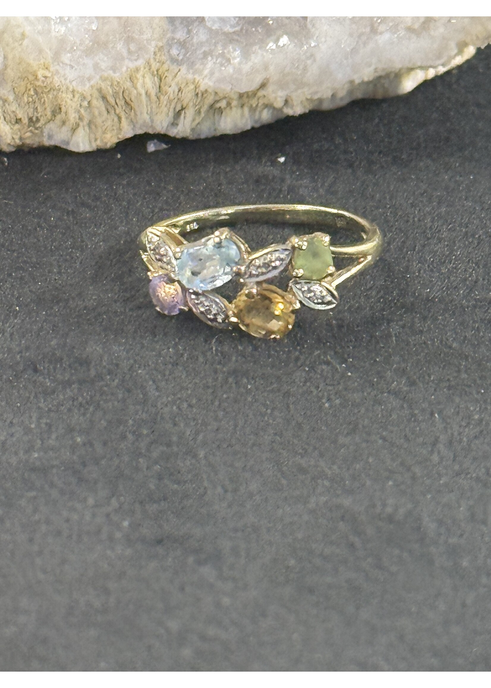 Vintage & Occasion Geelgouden 14k  ring met multicolor edelstenen - maat 18.25