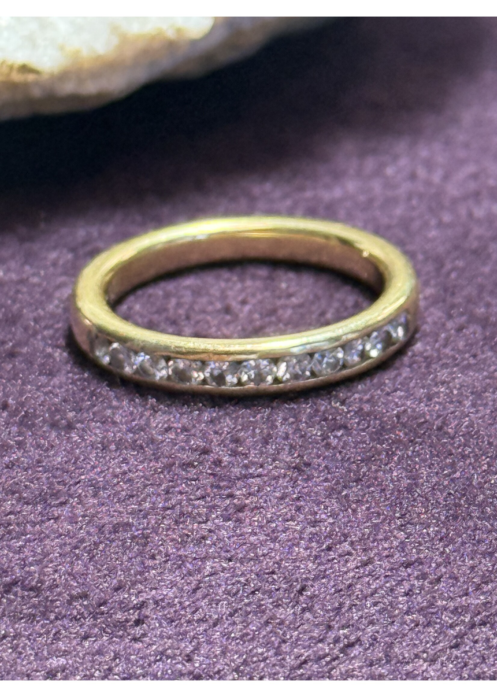 Vintage & Occasion Geelgouden Aanschuifring met Briljant – Maat 15.75 | 14 Karaat