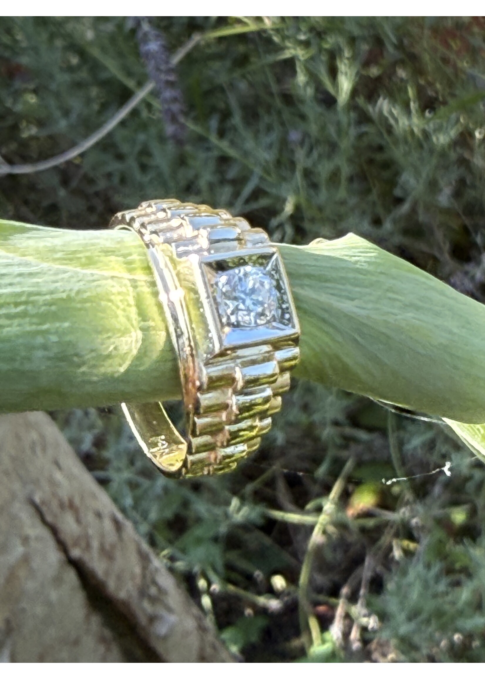 Vintage & Occasion  Zegelring Goud met 0.24 ct Briljant – Maat 17.5