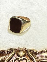 Vintage & Occasion Geelgouden zegelring met rode bruine steen - maat 19