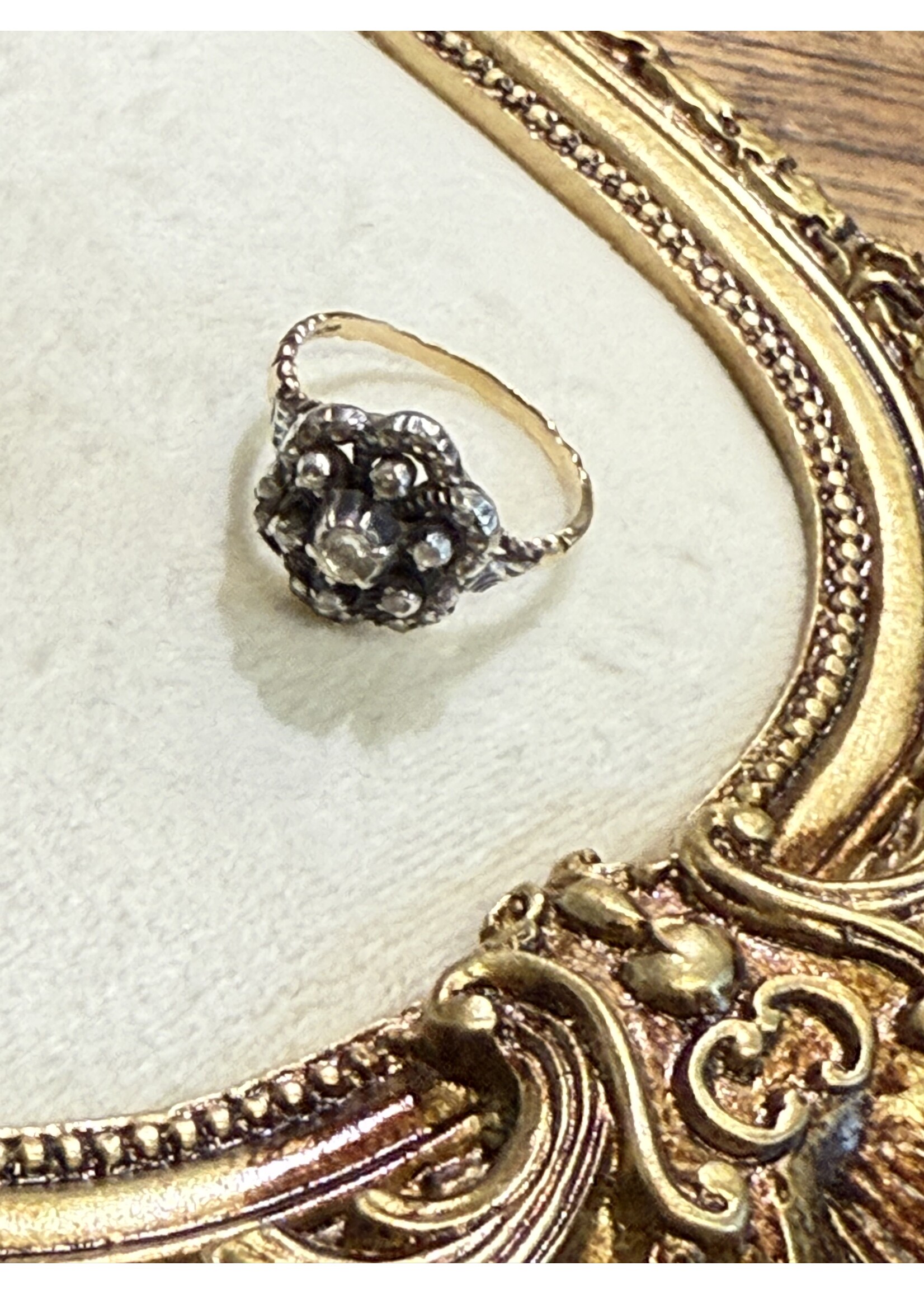 Vintage & Occasion Ring vintage met roos diamant in rozet - maat 19
