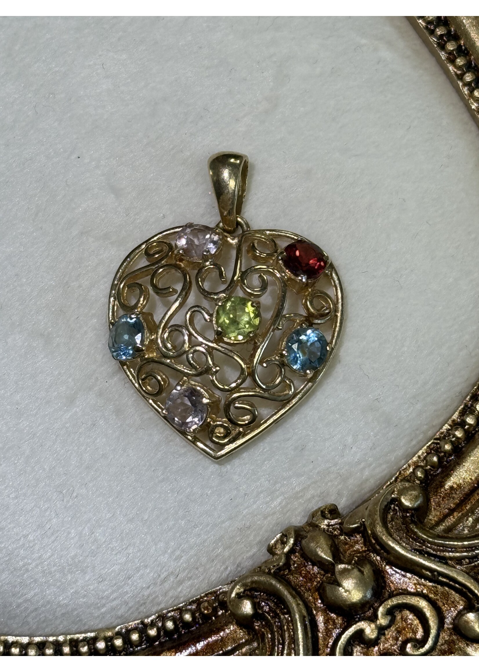 Vintage & Occasion Geelgouden 14k  hanger hart met kleurstenen