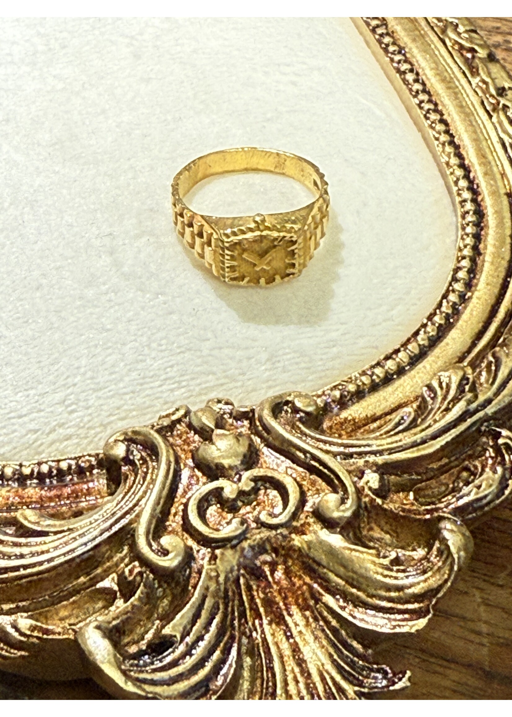 Vintage & Occasion Geelgouden 18 k ring horloge - maat 17.75
