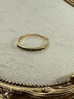Vintage & Occasion Geelgouden aanschuifring met  smaragd - maat 18