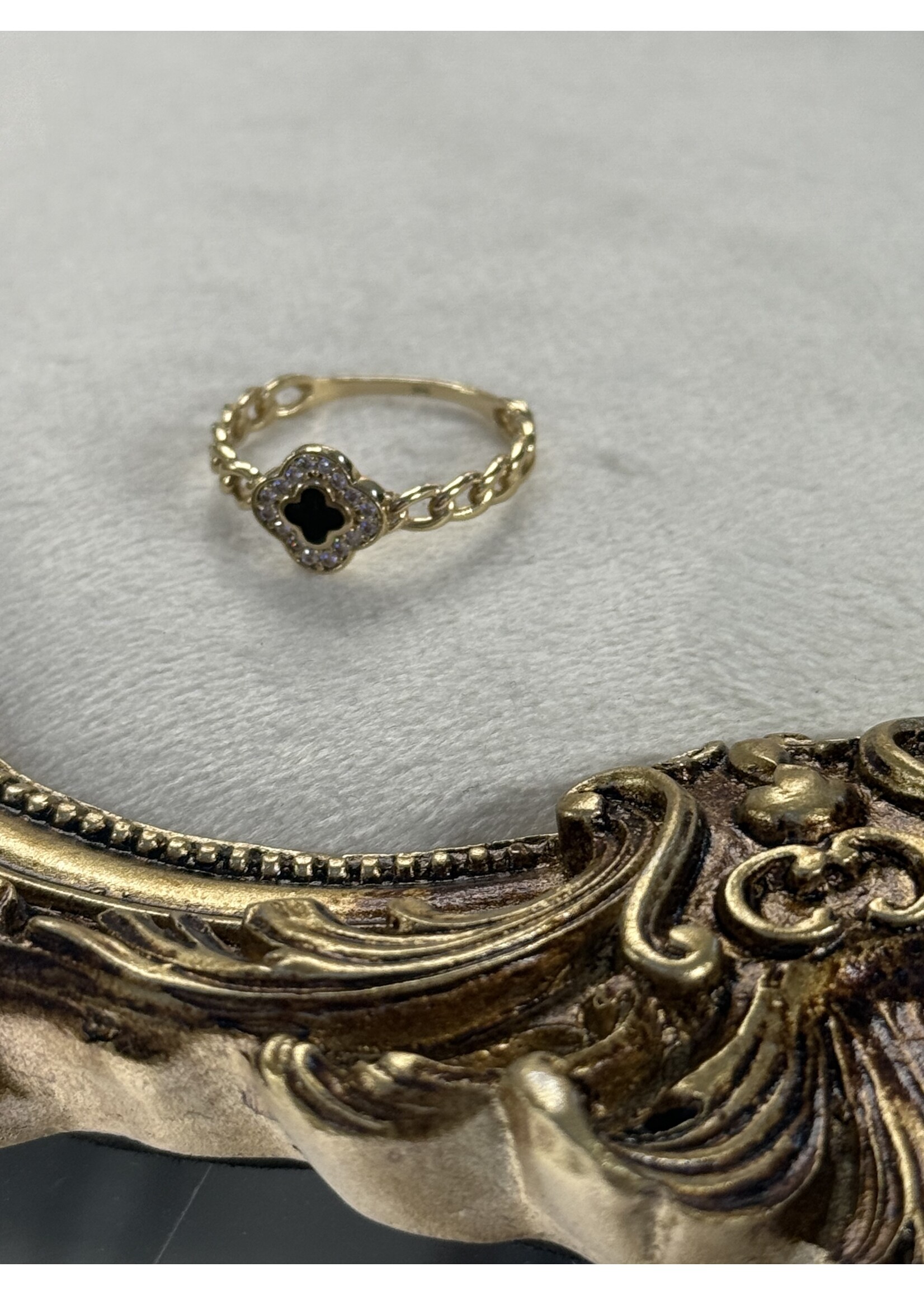 Vintage & Occasion Geelgouden ring met schakelmotief en klaver - maat 18