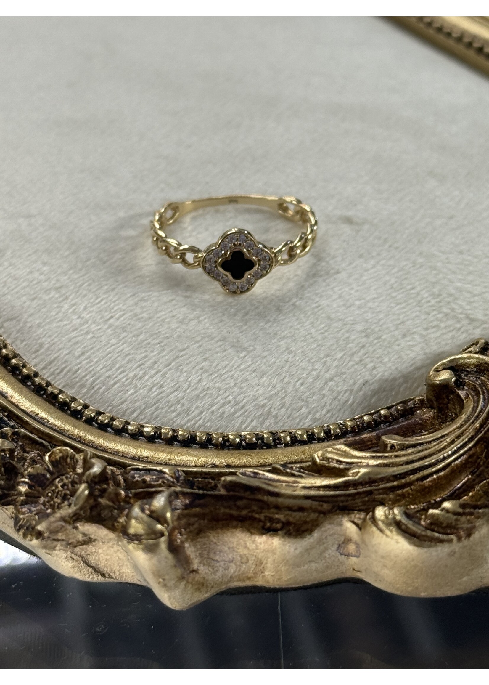 Vintage & Occasion Geelgouden ring met schakelmotief en klaver - maat 18