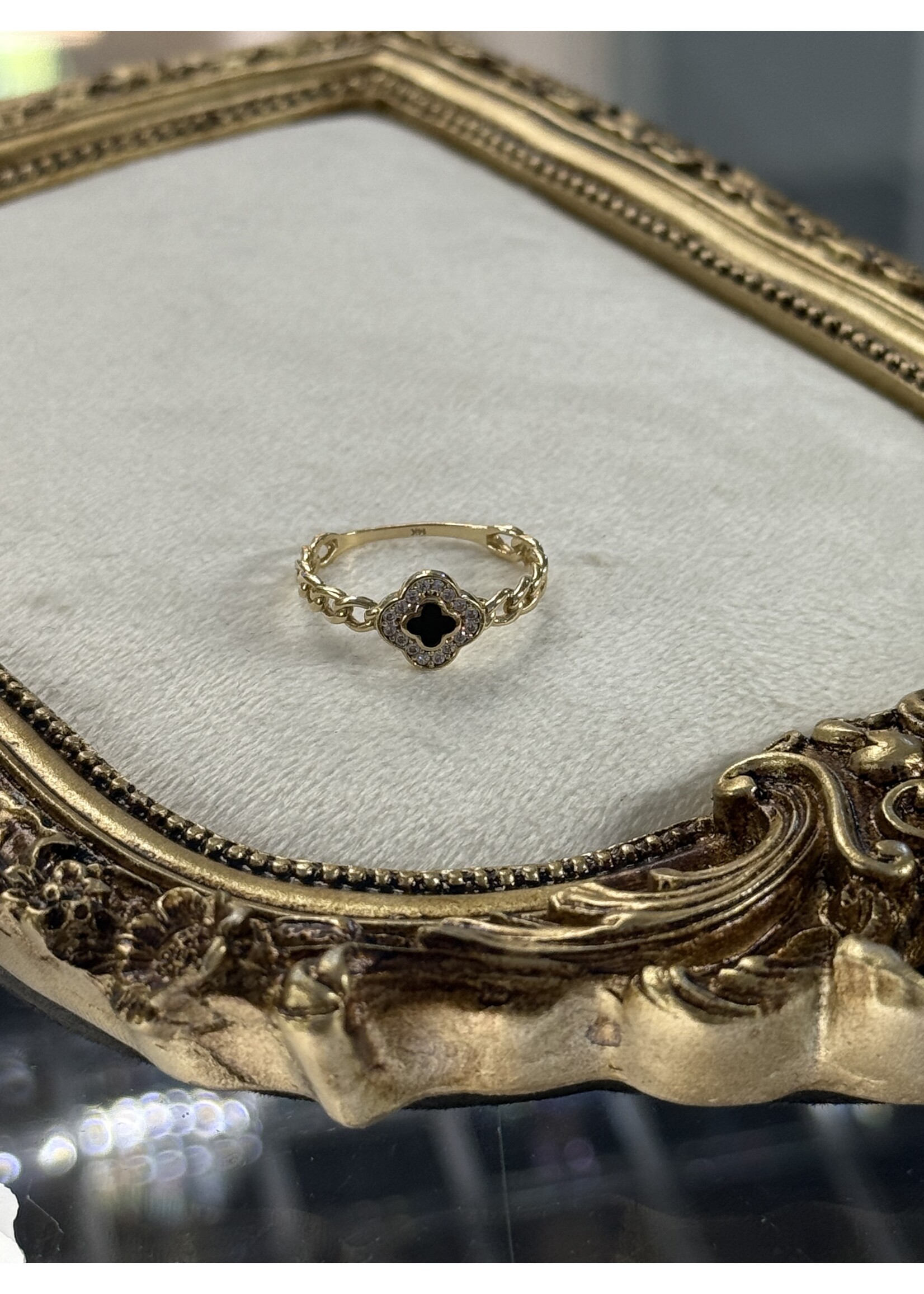 Vintage & Occasion Geelgouden ring met schakelmotief en klaver - maat 18