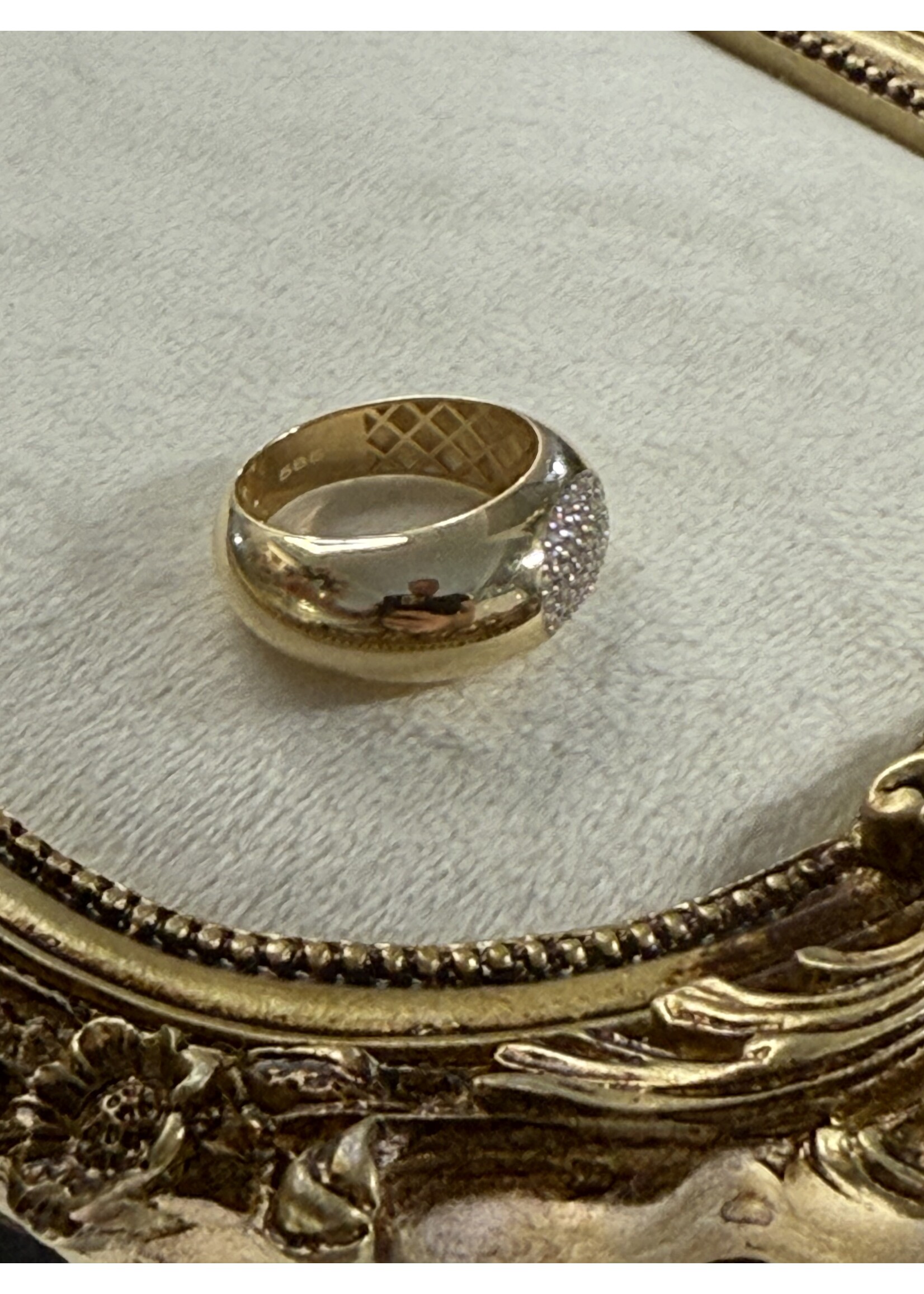 Vintage & Occasion Geelgouden bolle ring met zirkonia - maat 17.5