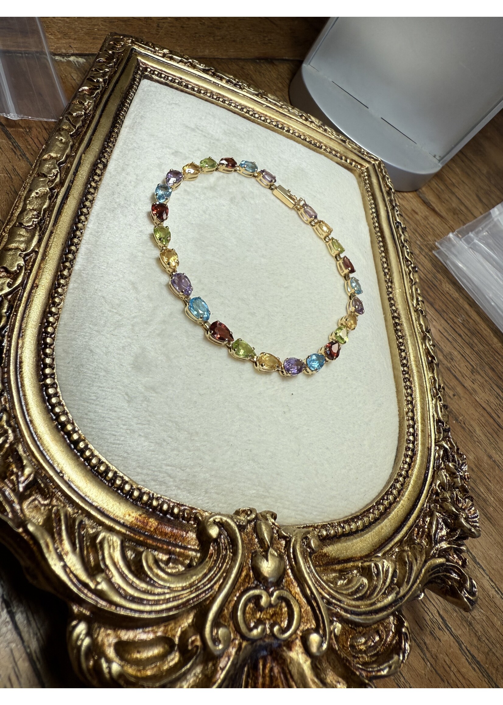 Vintage & Occasion Geelgouden armband met gekleurde zirkonia - 19cm