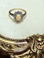 Vintage & Occasion Geelgouden ring met opaal en tanaziet - maat 19.75