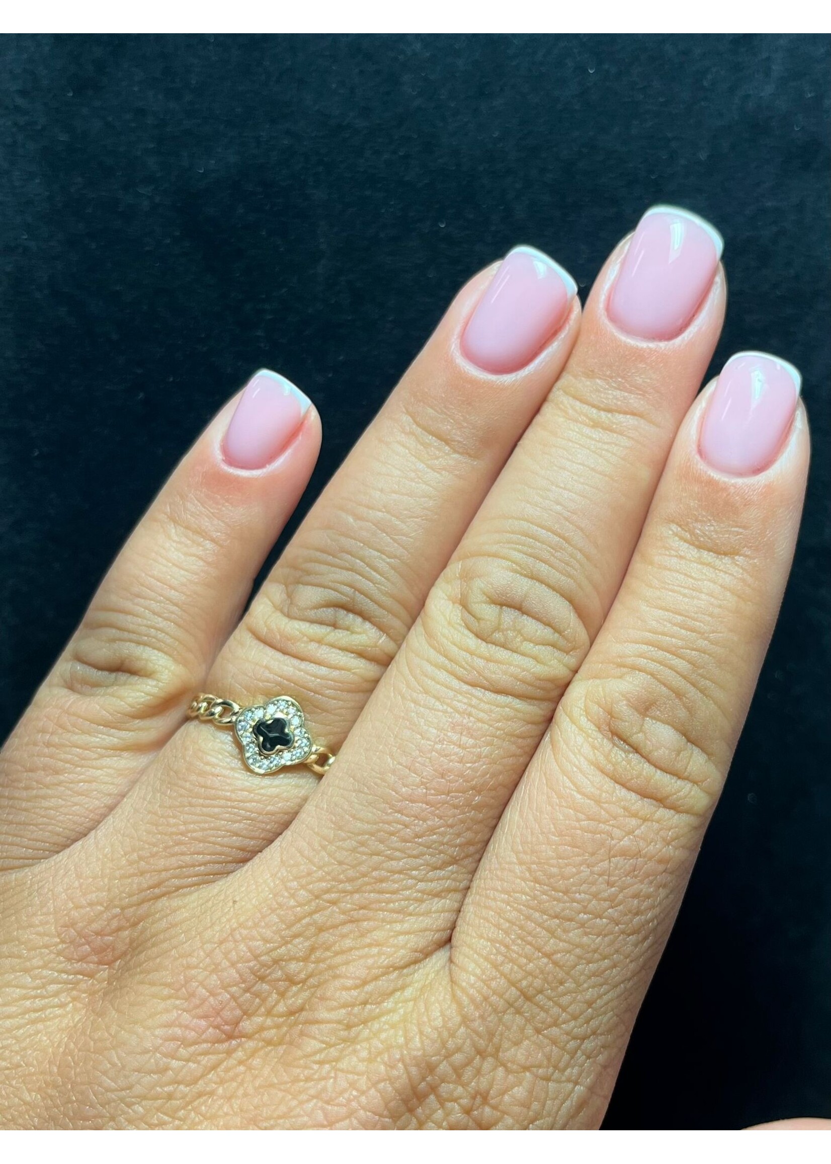 Vintage & Occasion Geelgouden ring met schakelmotief en klaver - maat 18