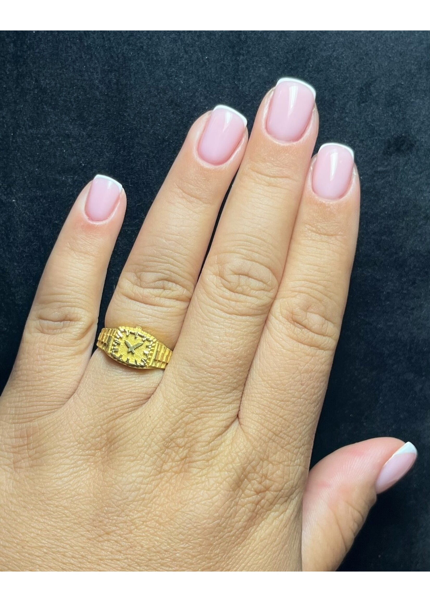 Vintage & Occasion Geelgouden 18 k ring horloge - maat 17.75