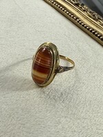 Vintage & Occasion Geelgouden 14k  ring met streep agaat - maat 18