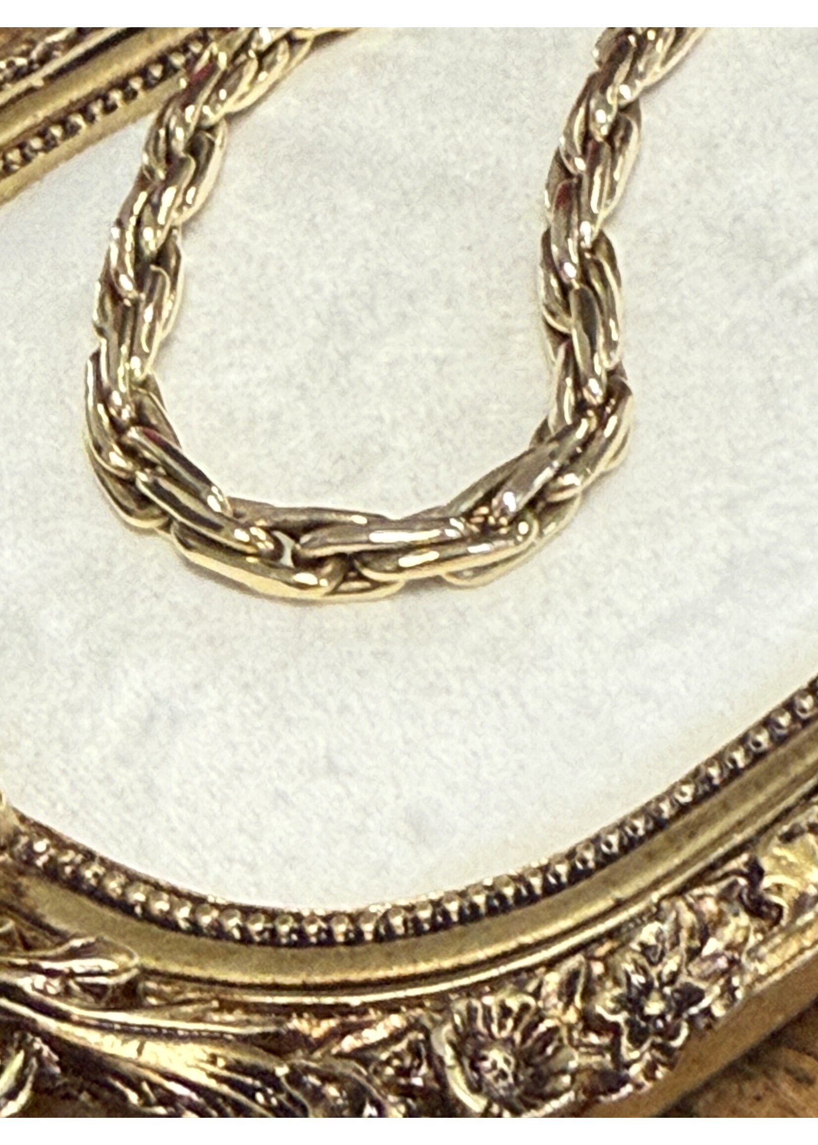 Vintage & Occasion Geelgouden collier 14 k - lengte 45 cm