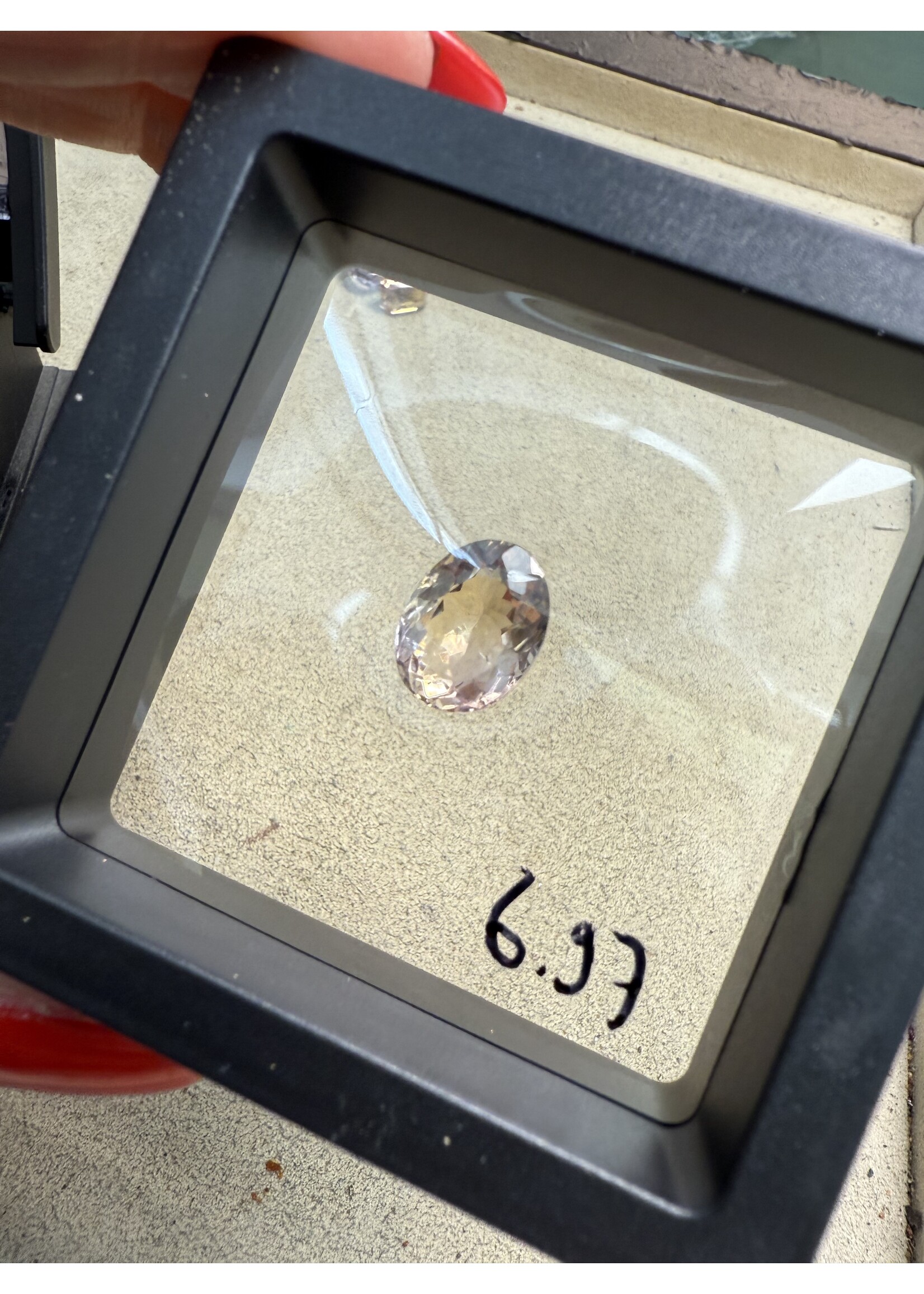 Roesora Ametrine Edelsteen 6.97 ct – Oval Cut – Natuurlijke Edelsteen uit Bolivia