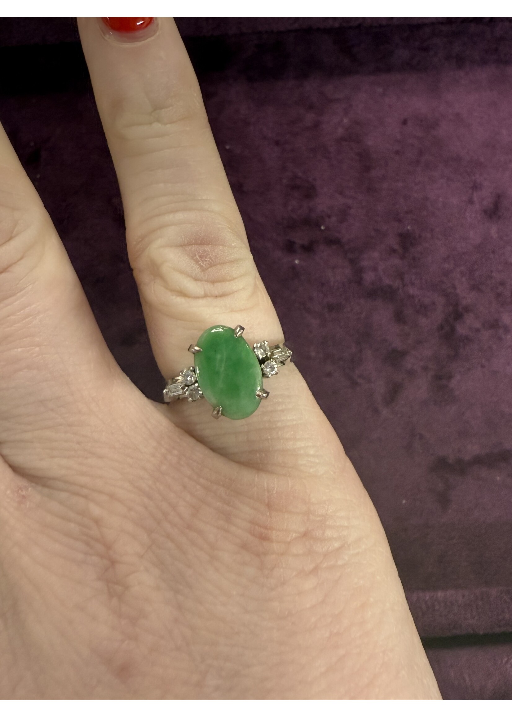 Vintage & Occasion Ring met groene steen en diamant