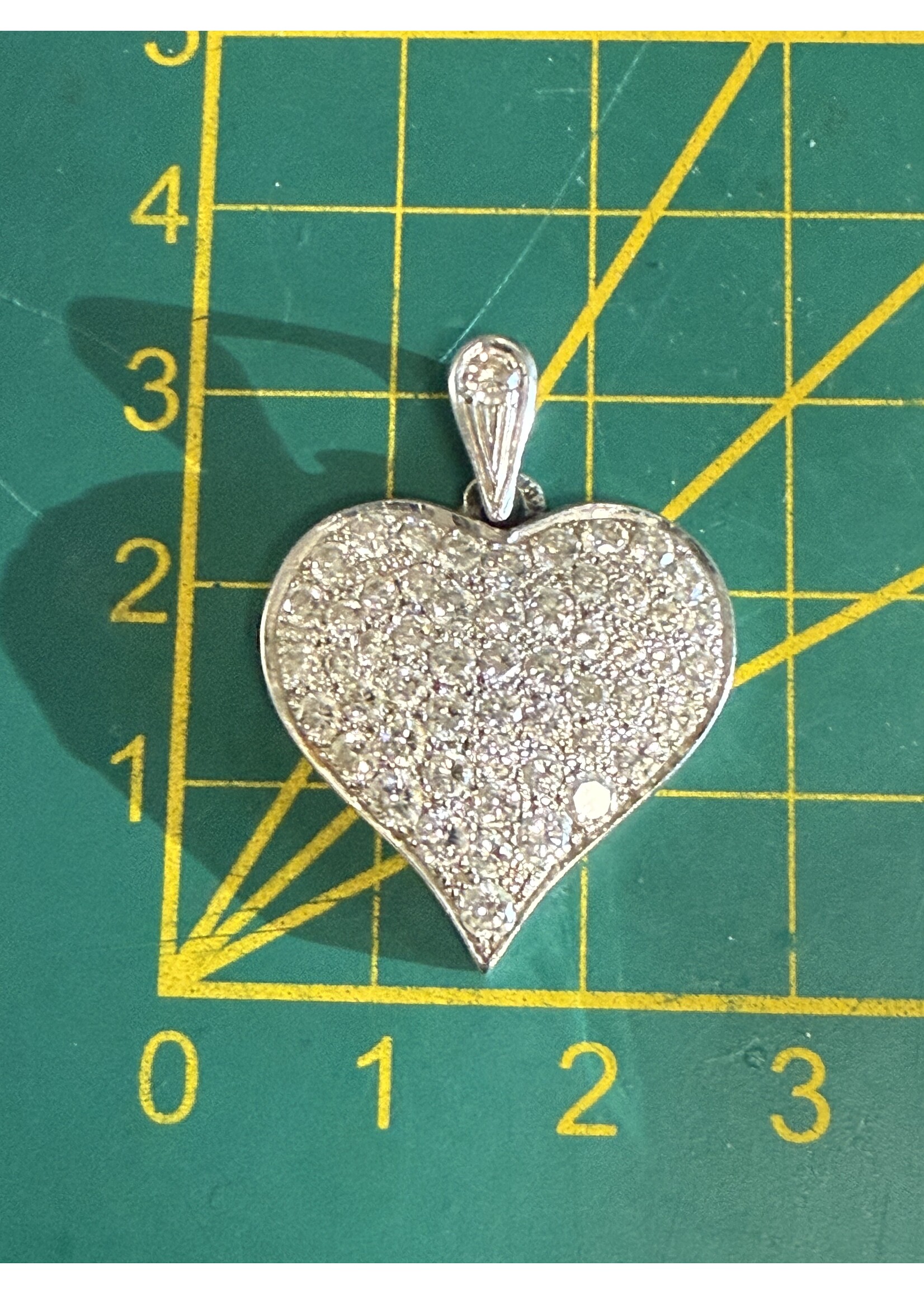 Vintage & Occasion Witgouden hanger hart 18k met pave gezet briljant