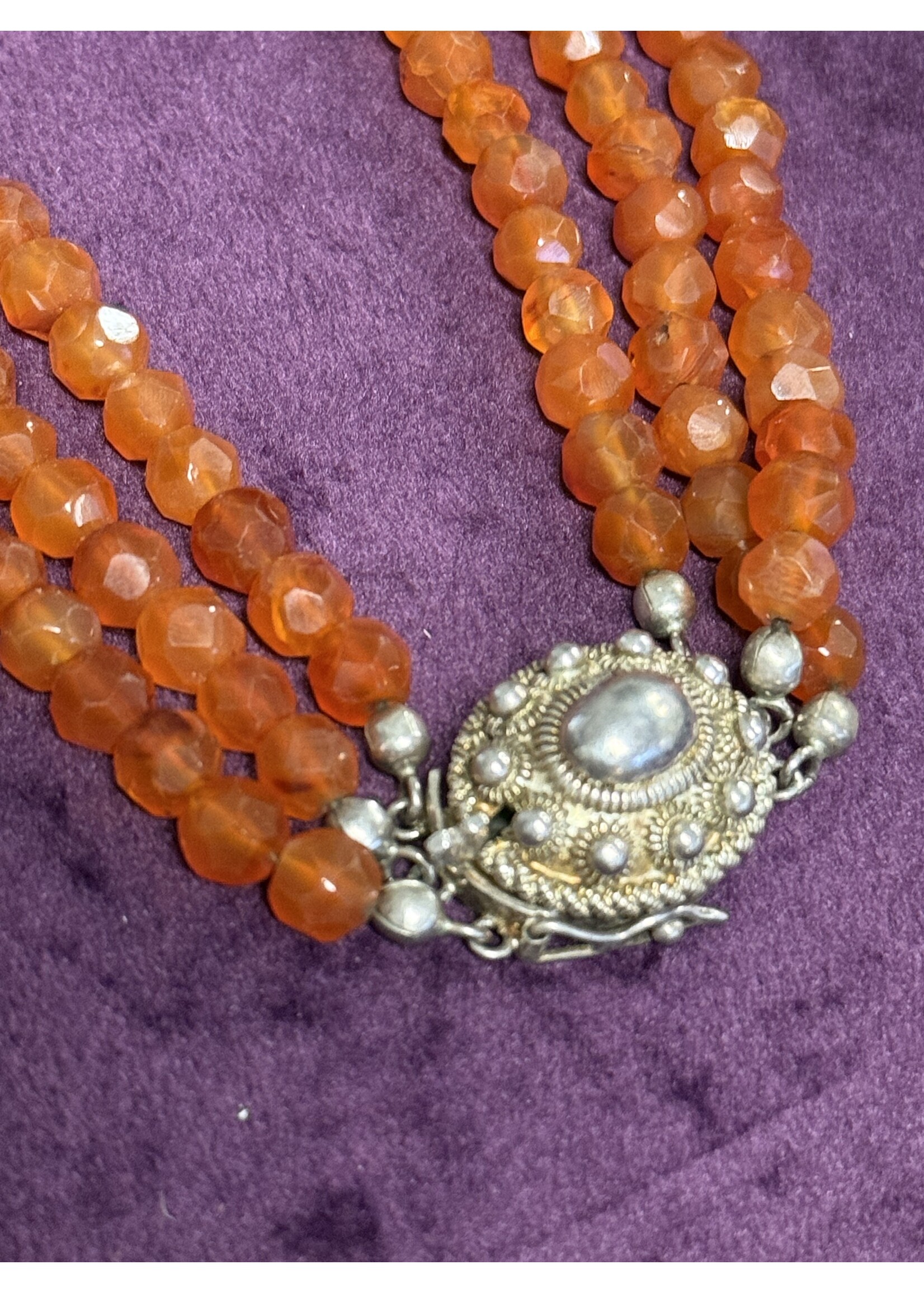 Vintage & Occasion Zilveren Zeeuws slot collier met carneol - lengte 40-45 cm