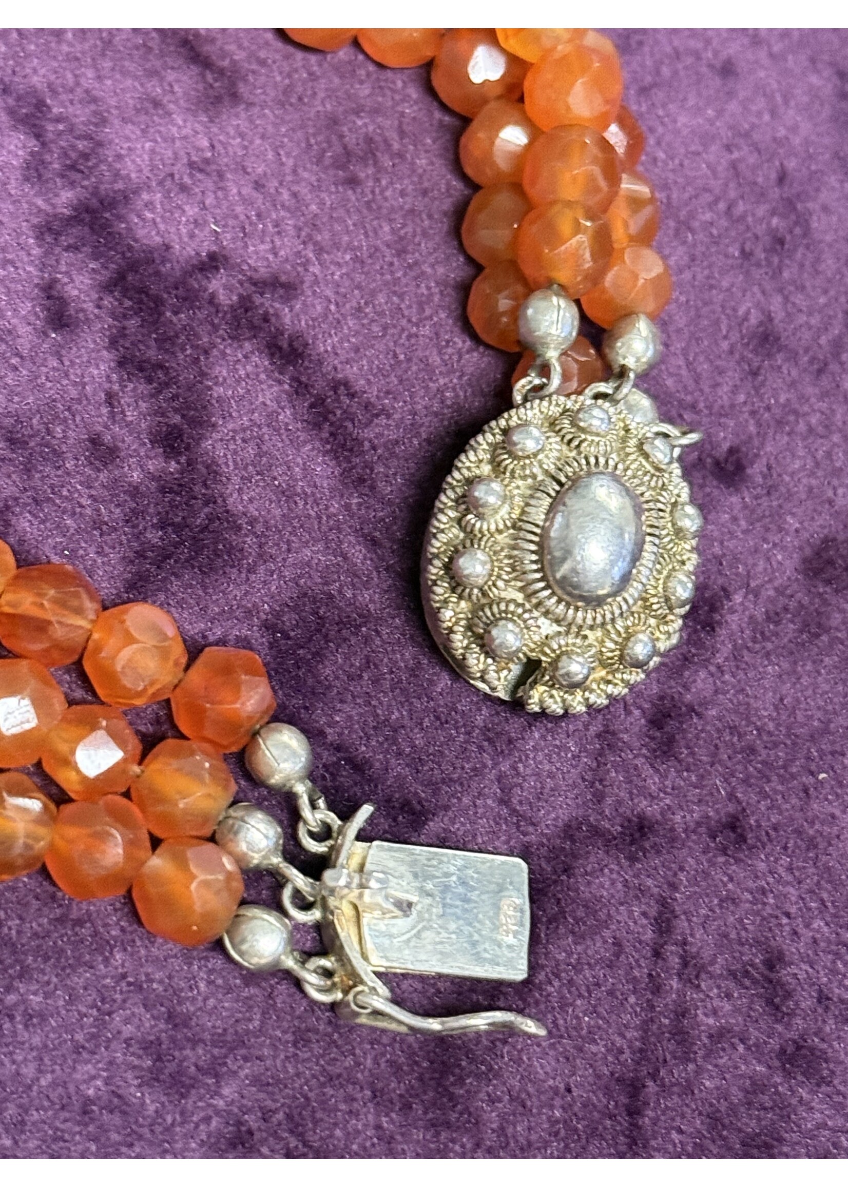 Vintage & Occasion Zilveren Zeeuws slot collier met carneol - lengte 40-45 cm