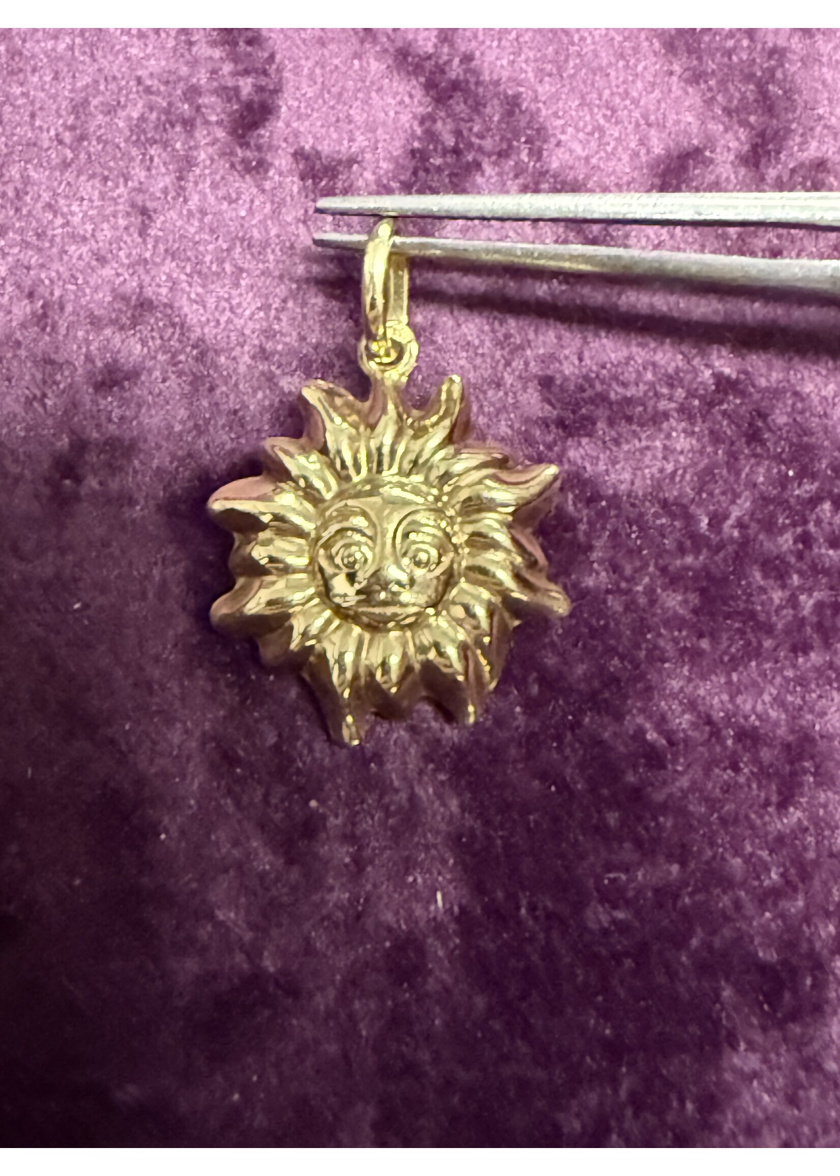 Vintage & Occasion Geelgouden 14k  hanger zon 3d