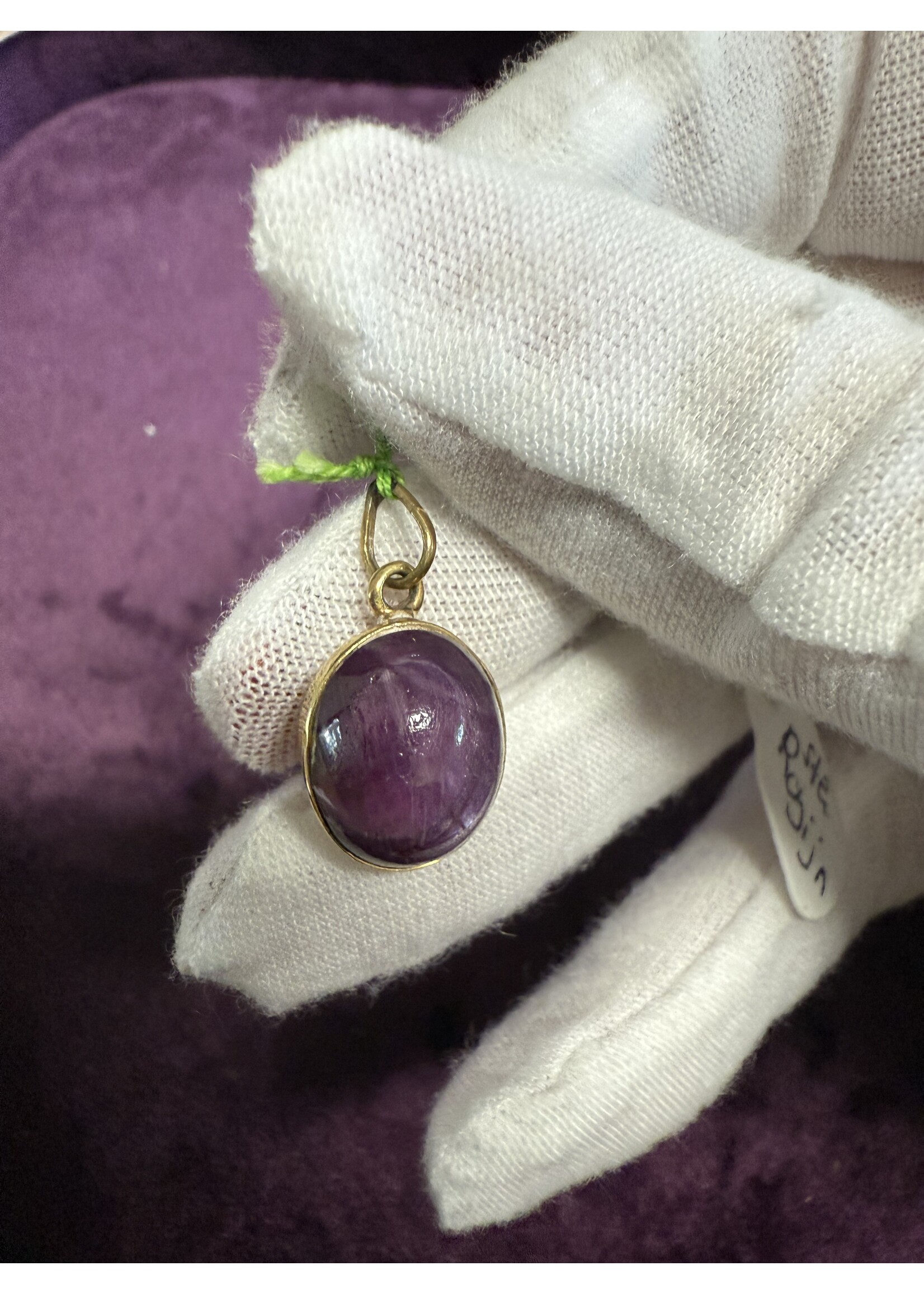 Vintage & Occasion Geelgouden ganger met ster robijn